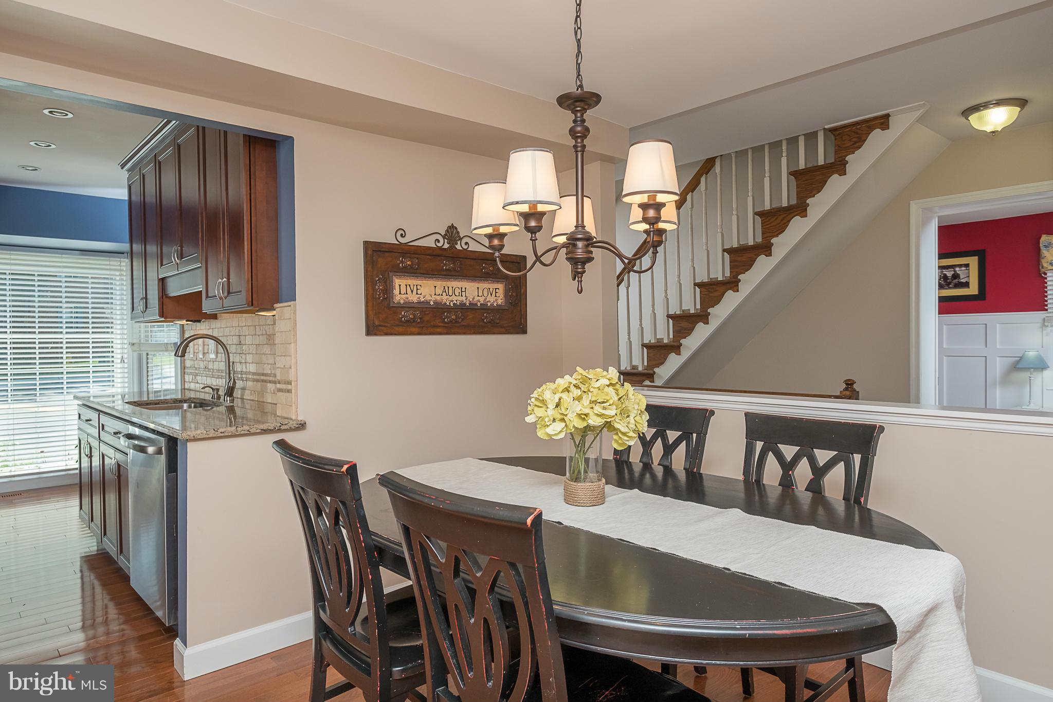 BAY HILLS - Residential