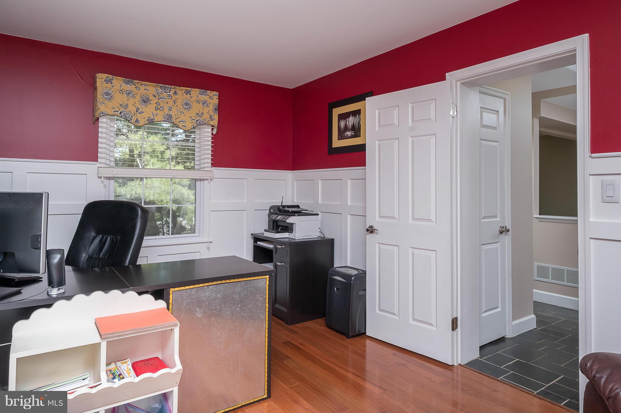 BAY HILLS - Residential