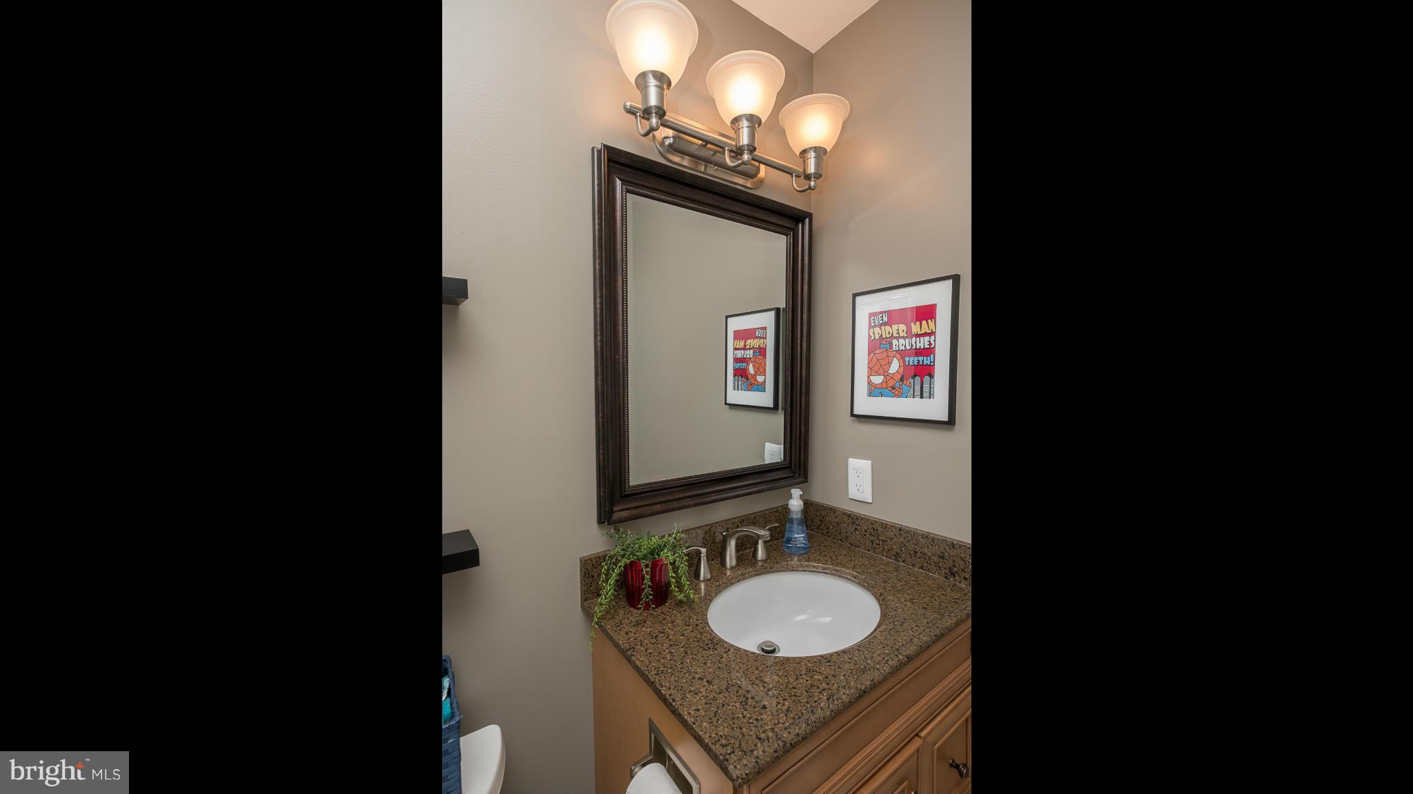 BAY HILLS - Residential