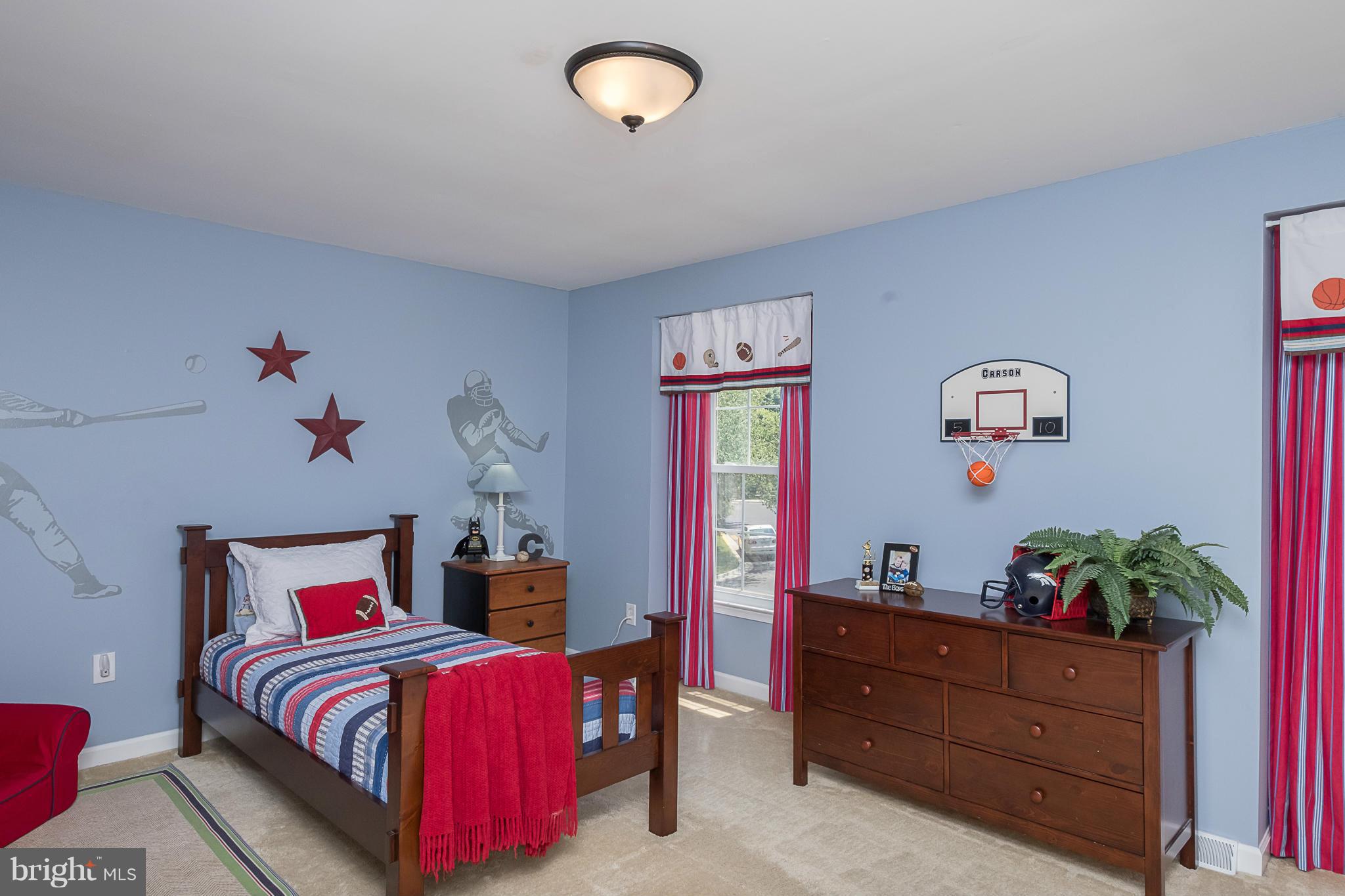 BAY HILLS - Residential