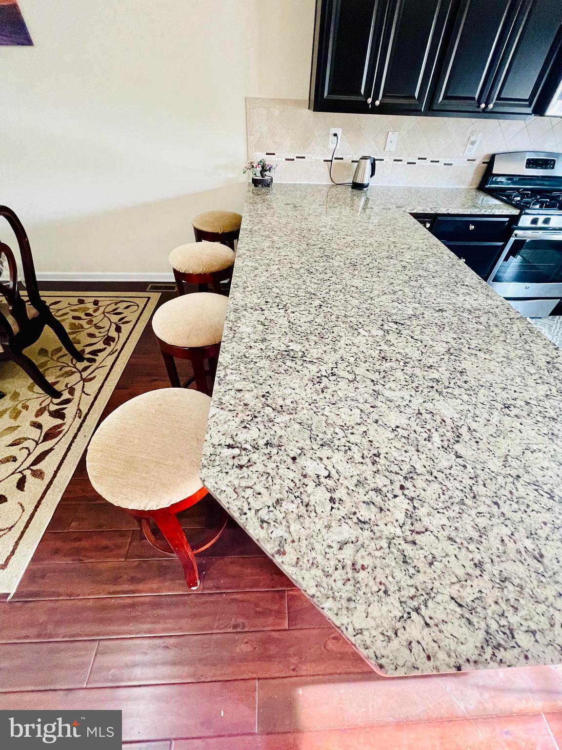 OXFORD SQUARE - Residential Lease