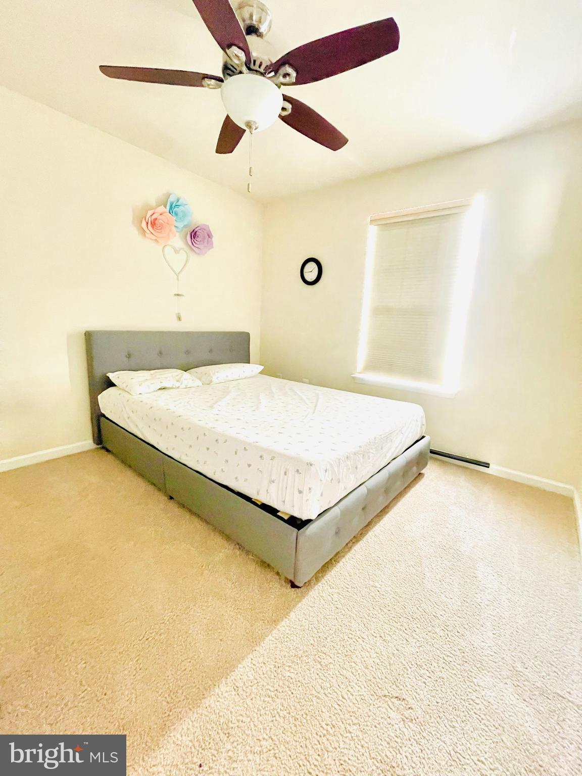 OXFORD SQUARE - Residential Lease