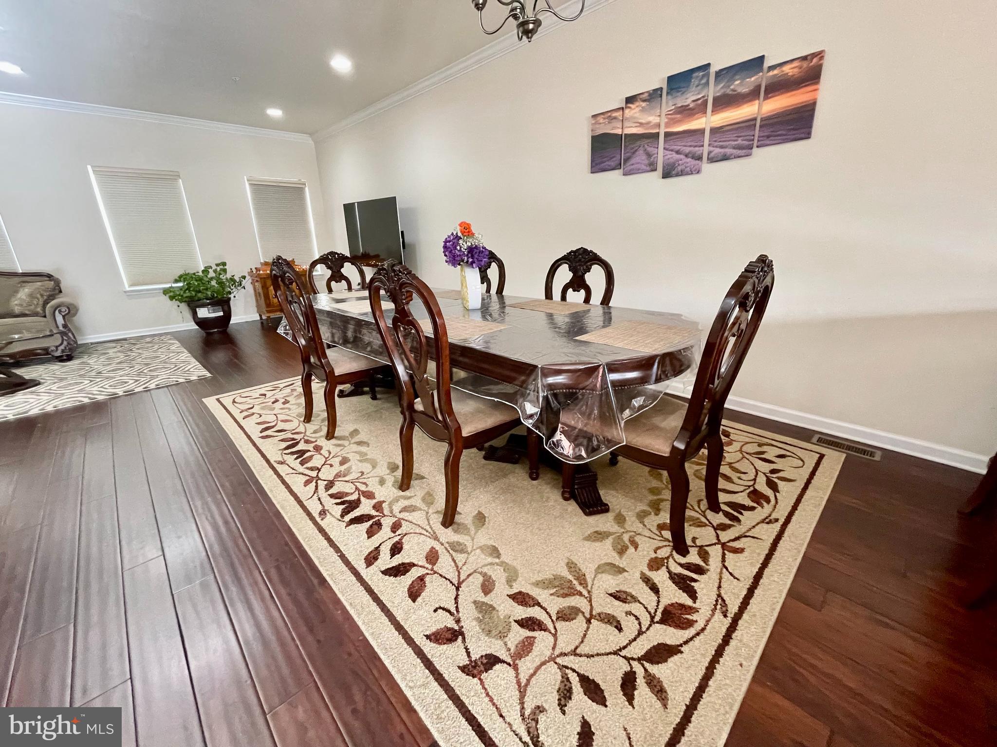 OXFORD SQUARE - Residential Lease