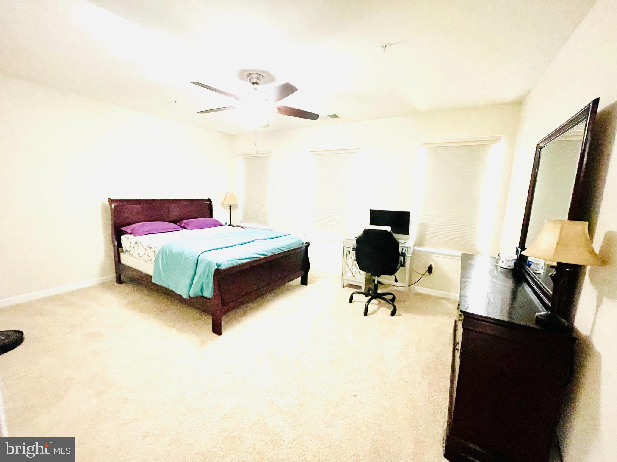 OXFORD SQUARE - Residential Lease