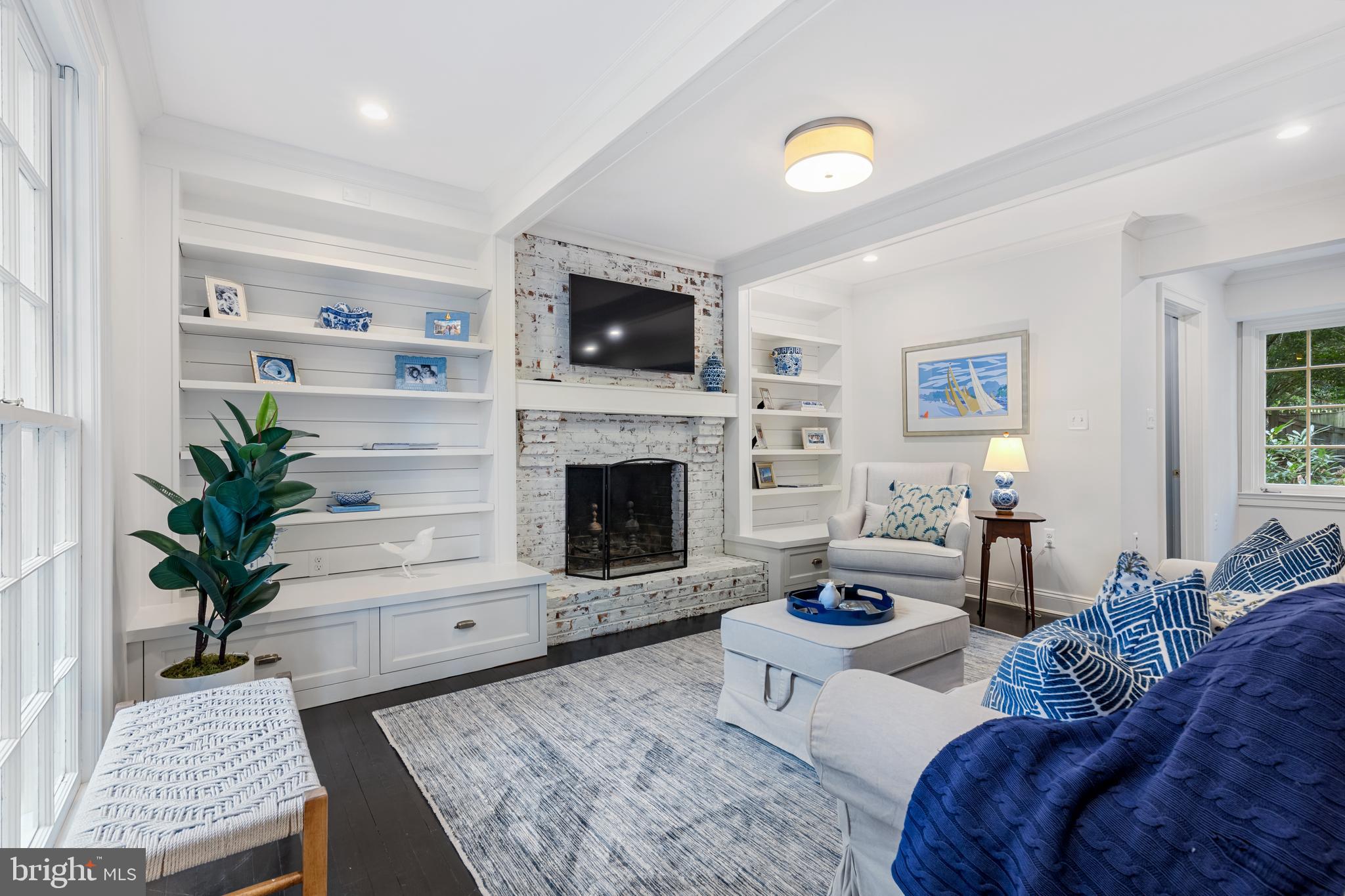 ANCHORAGE - Residential