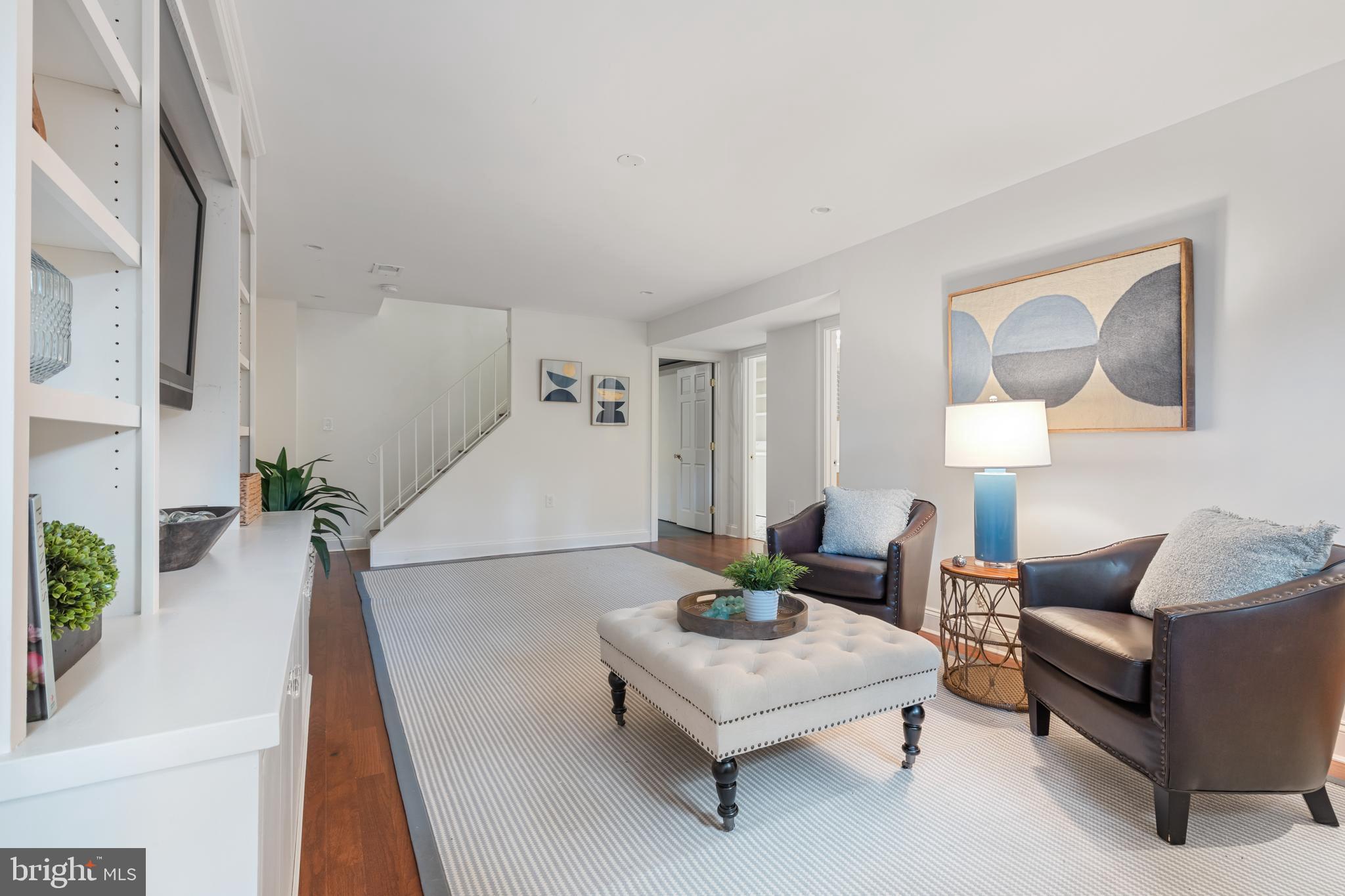 ANCHORAGE - Residential