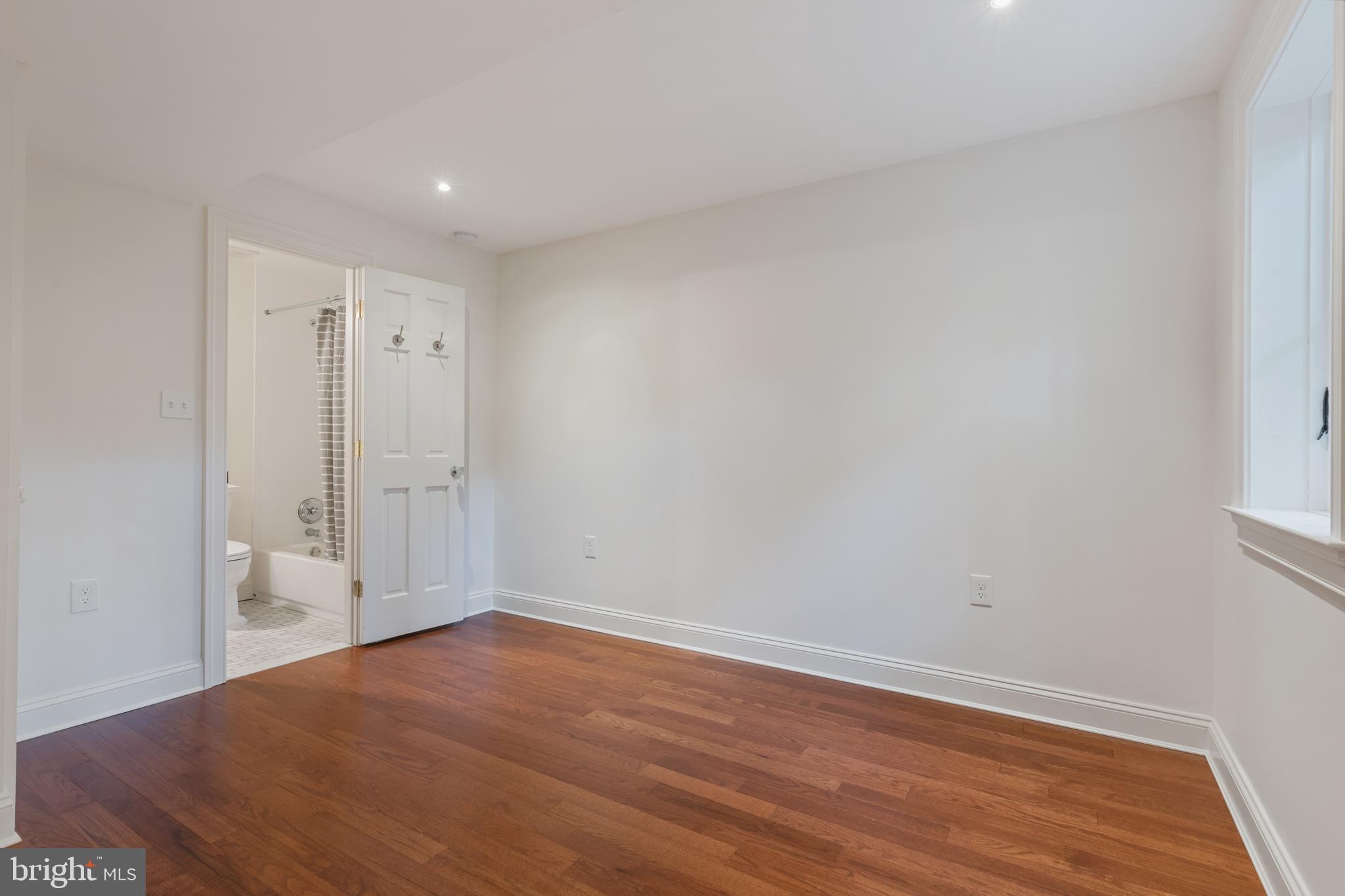 ANCHORAGE - Residential