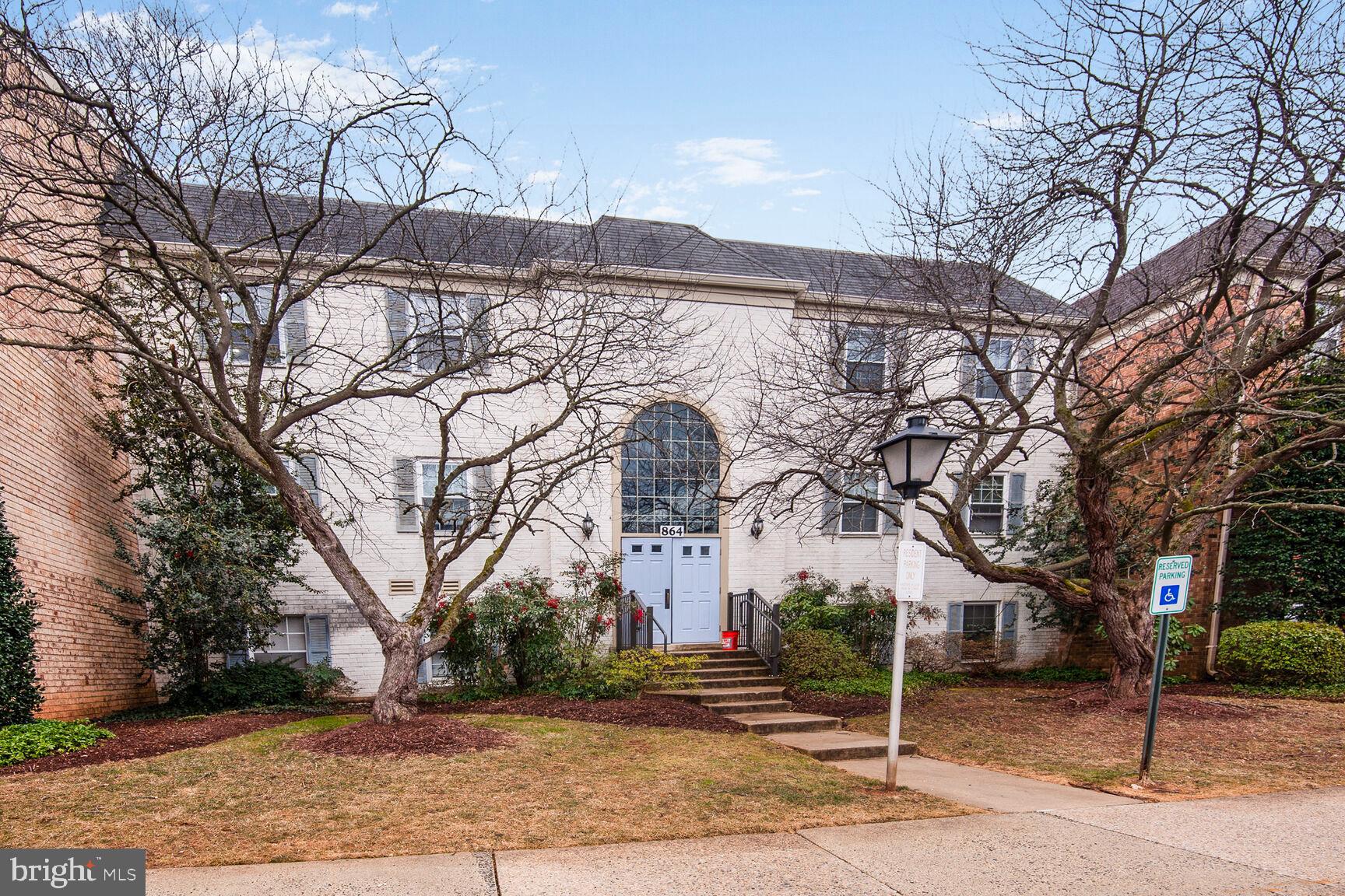 PLYMOUTH GARDENS - Residential Lease