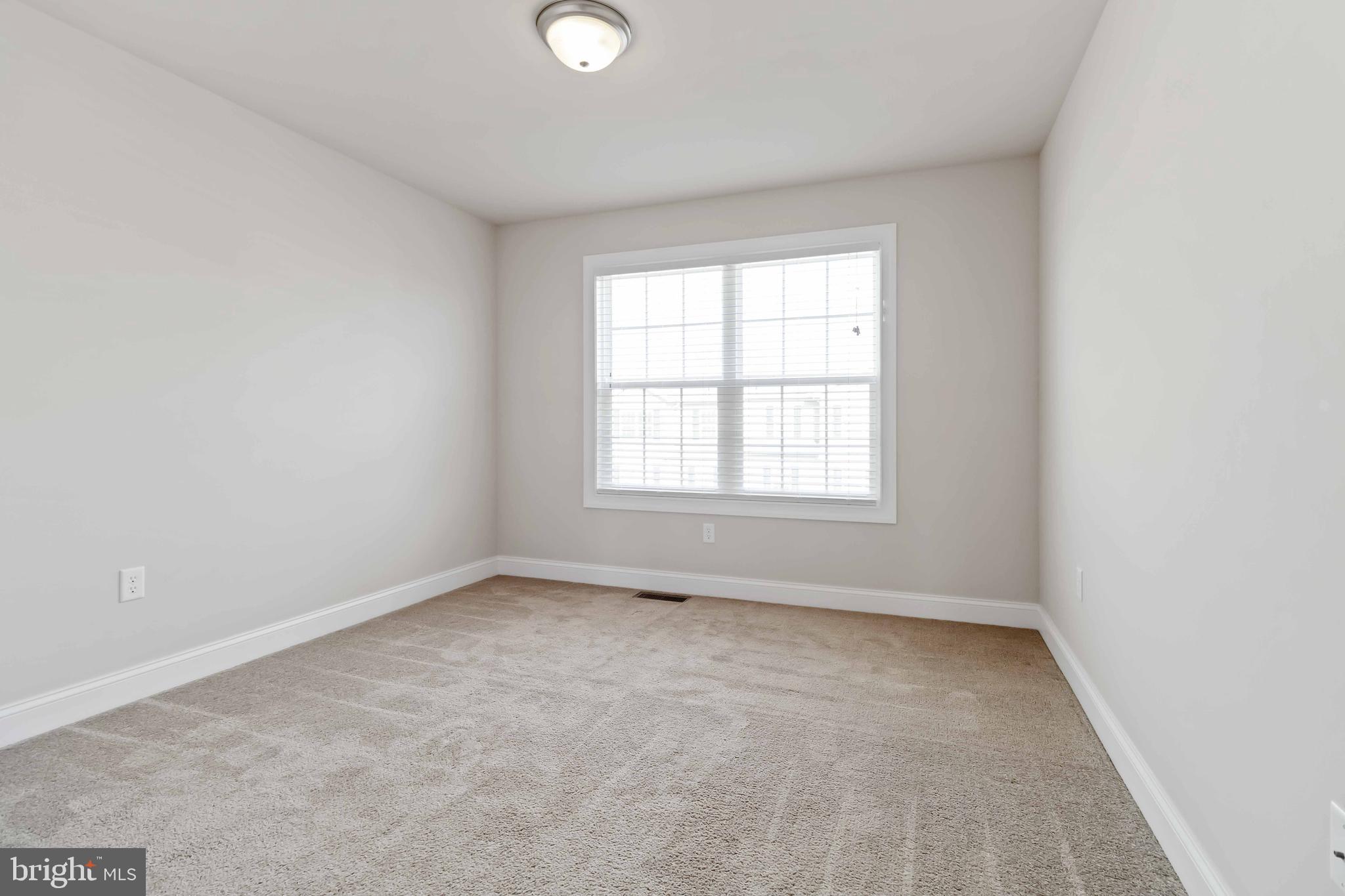 SPRING ROCK - Residential Lease