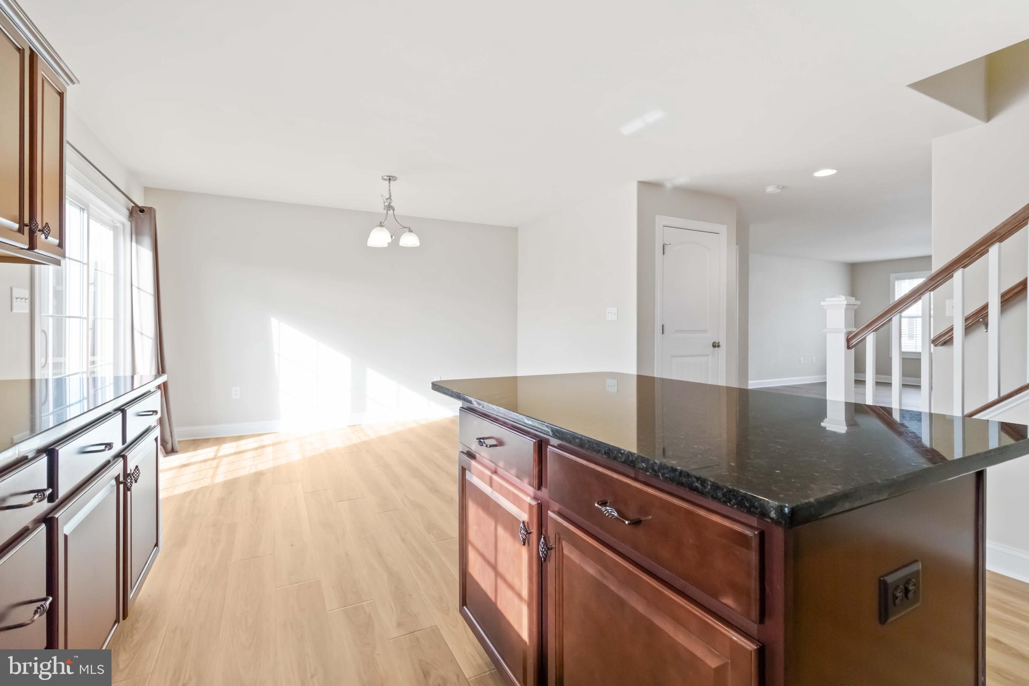 SPRING ROCK - Residential Lease