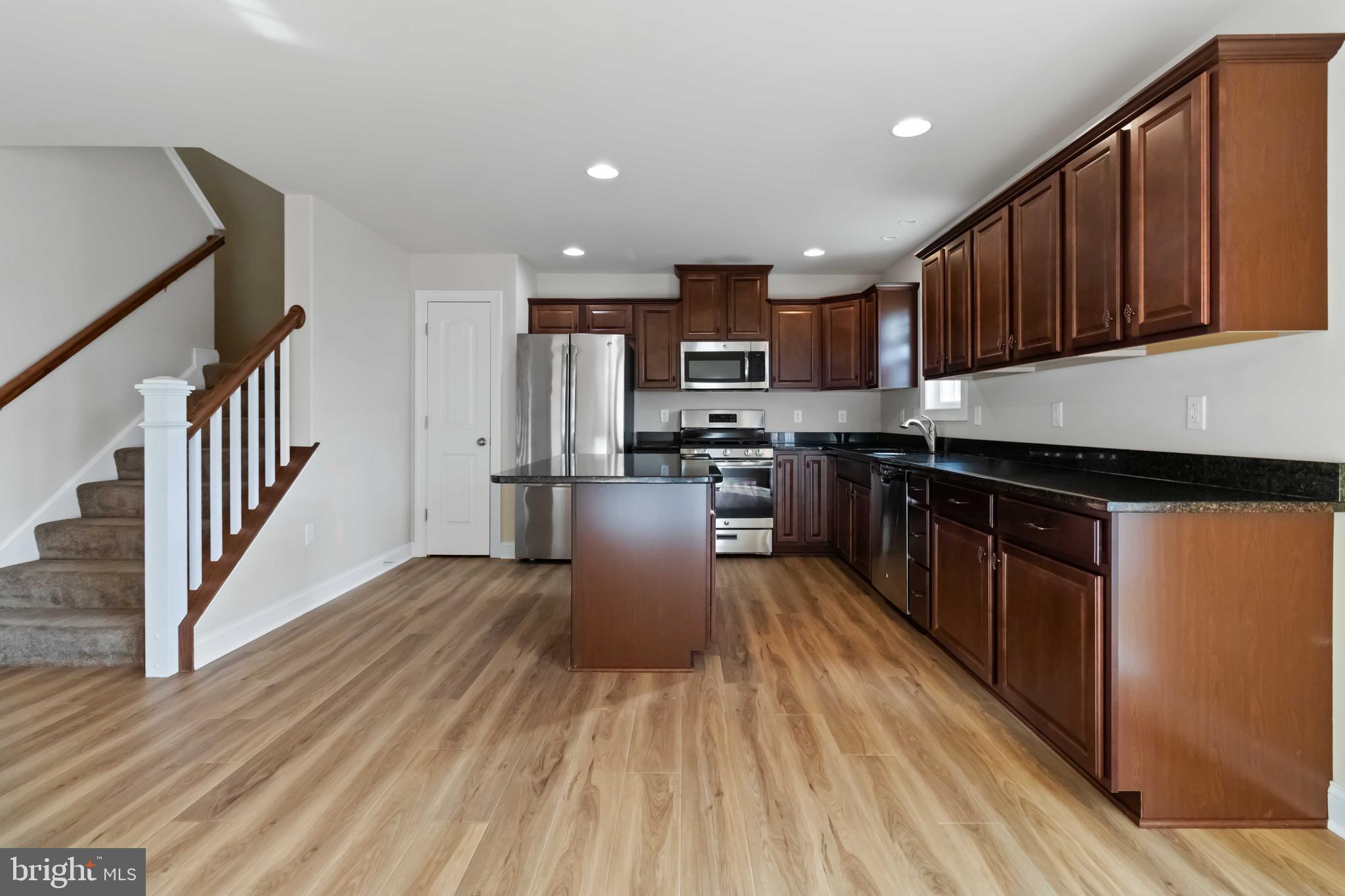 SPRING ROCK - Residential Lease