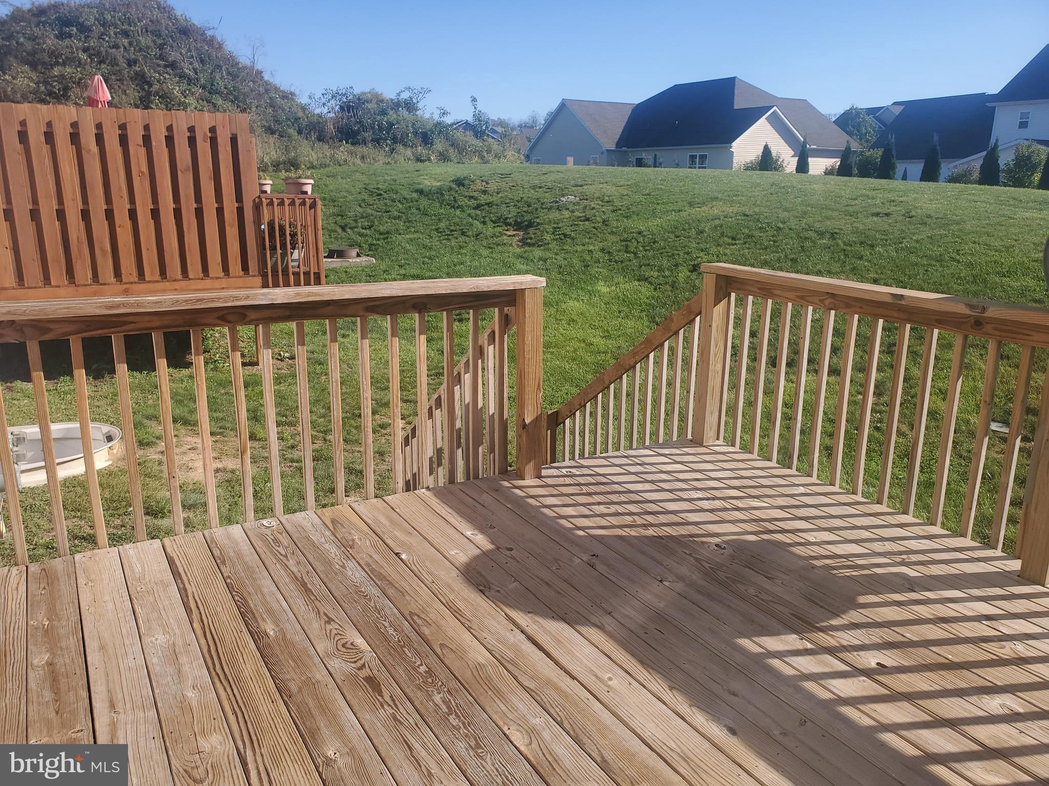 SPRING ROCK - Residential Lease