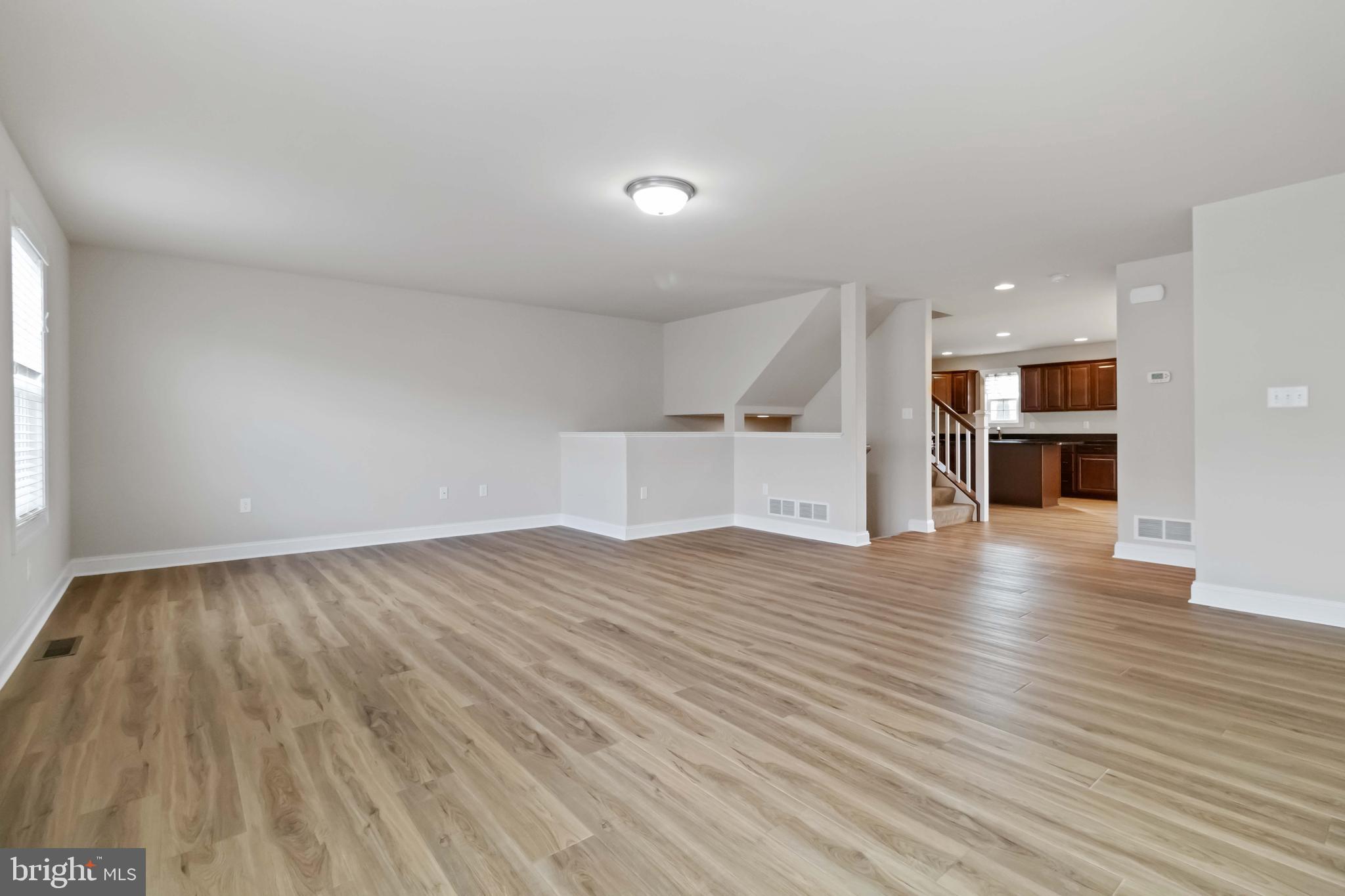 SPRING ROCK - Residential Lease