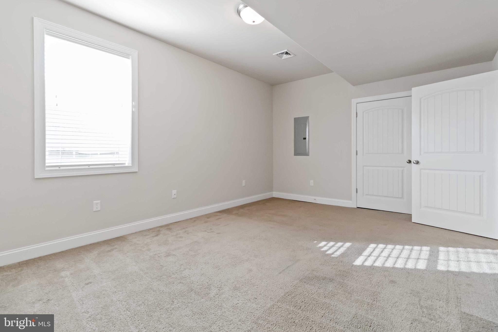 SPRING ROCK - Residential Lease