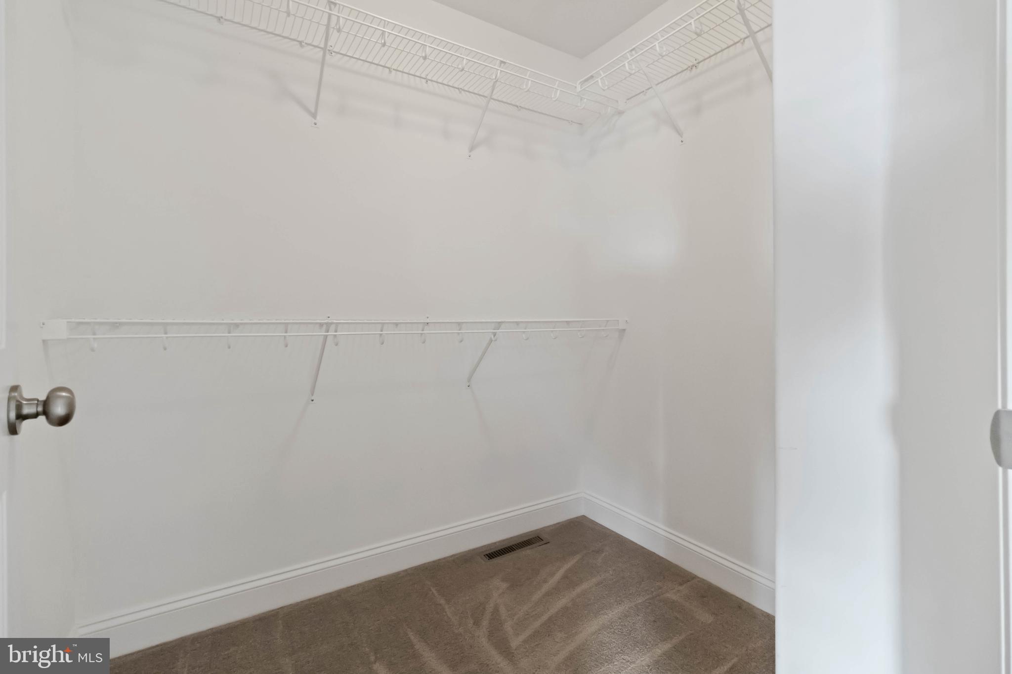 SPRING ROCK - Residential Lease