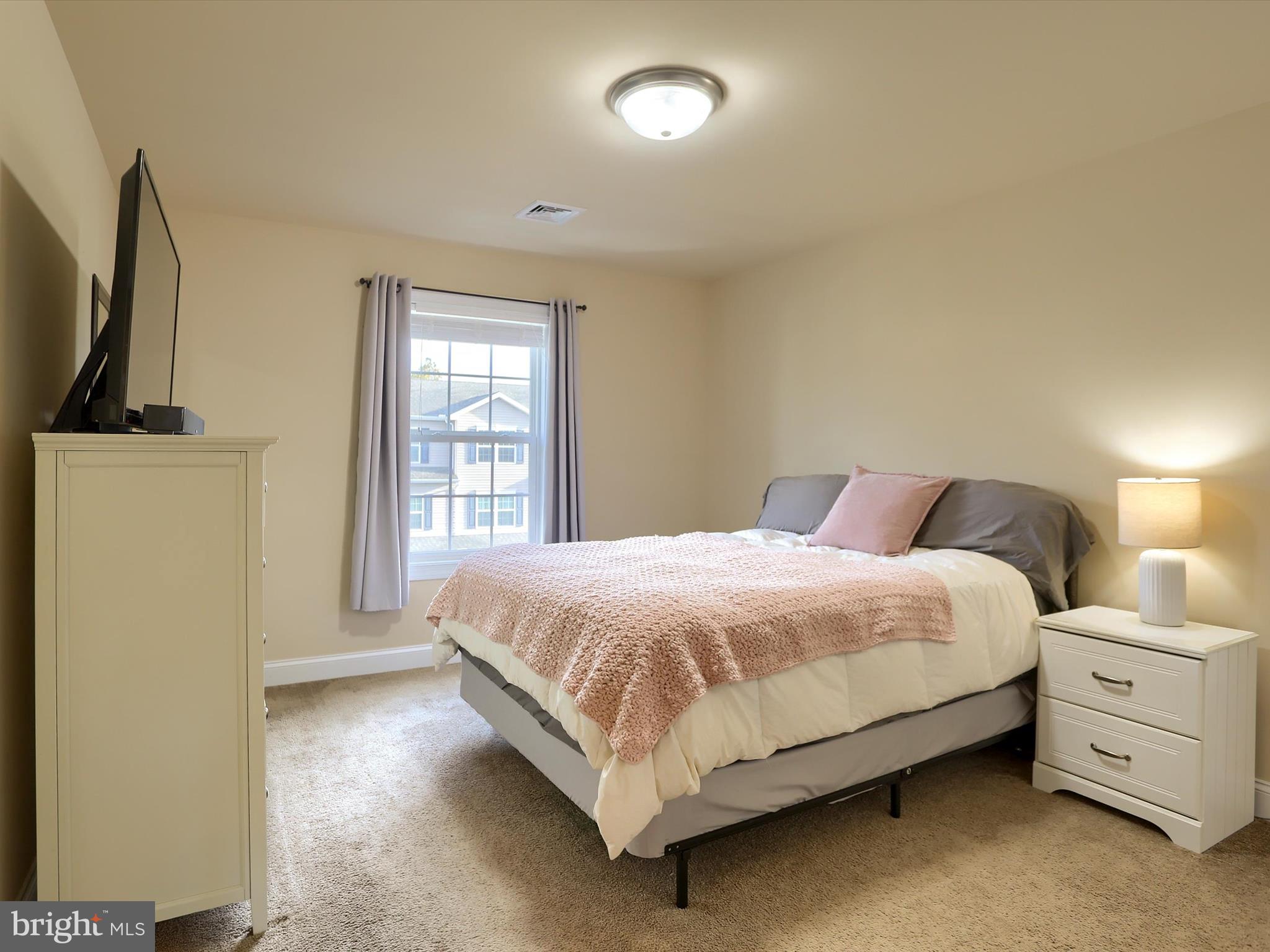 SPRING ROCK - Residential Lease