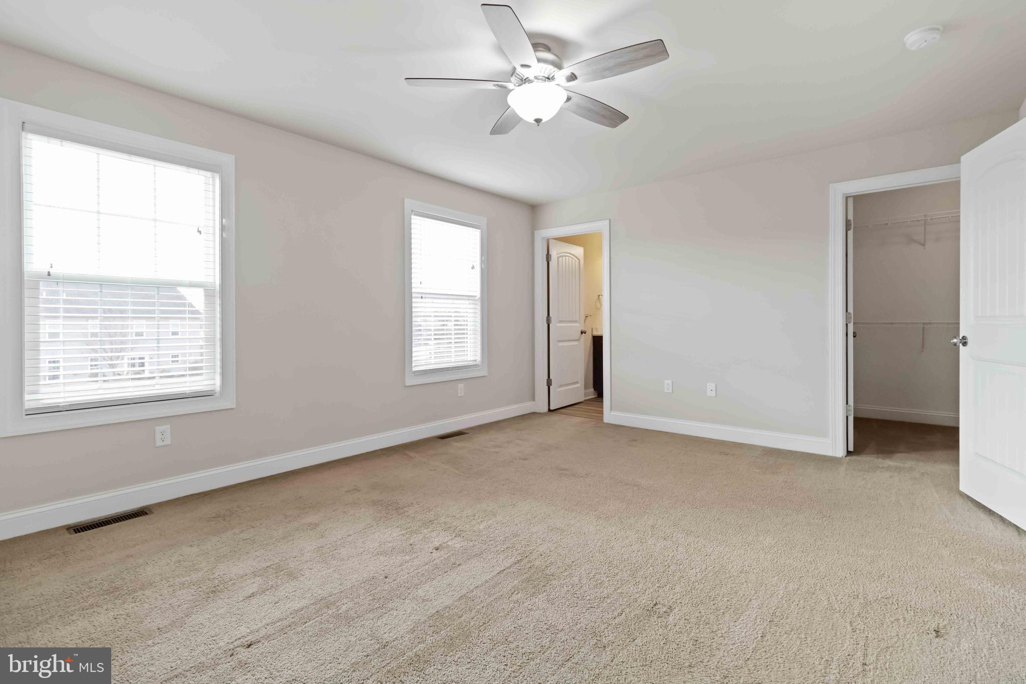 SPRING ROCK - Residential Lease