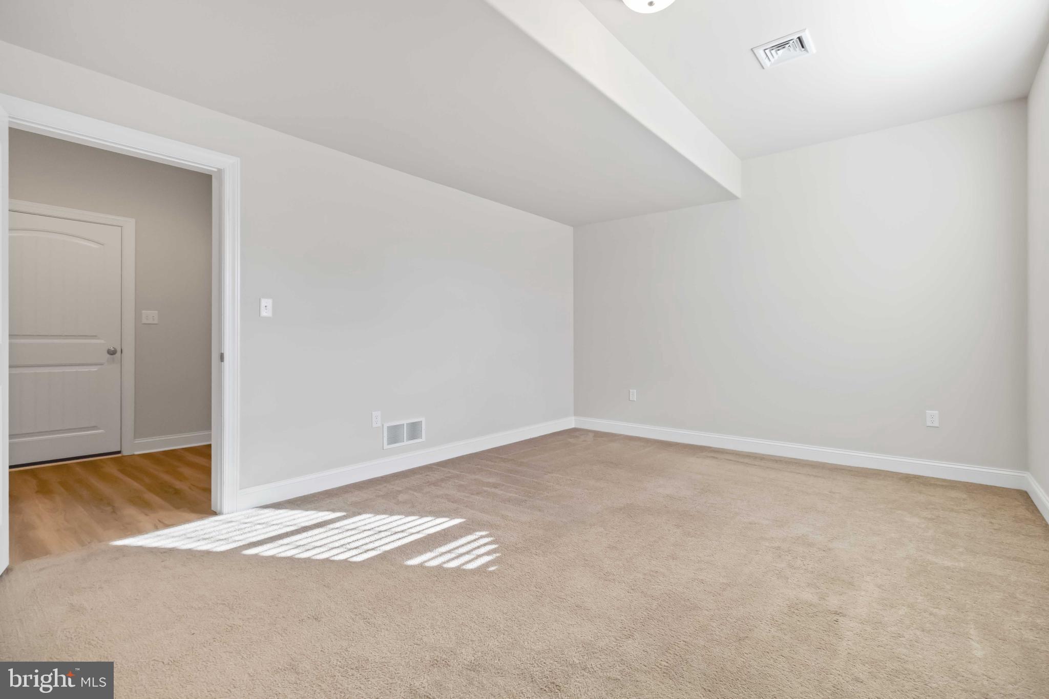 SPRING ROCK - Residential Lease