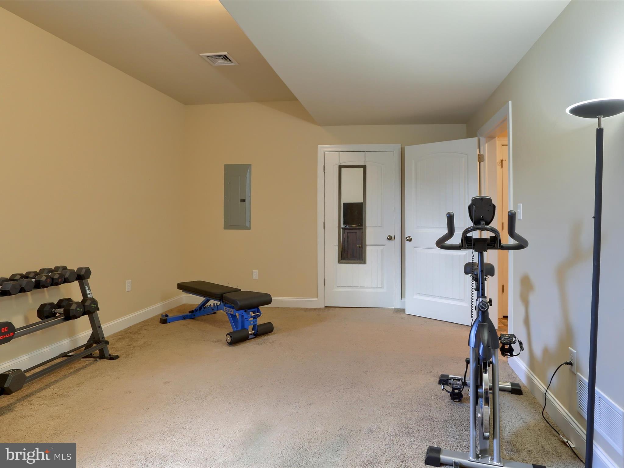 SPRING ROCK - Residential Lease