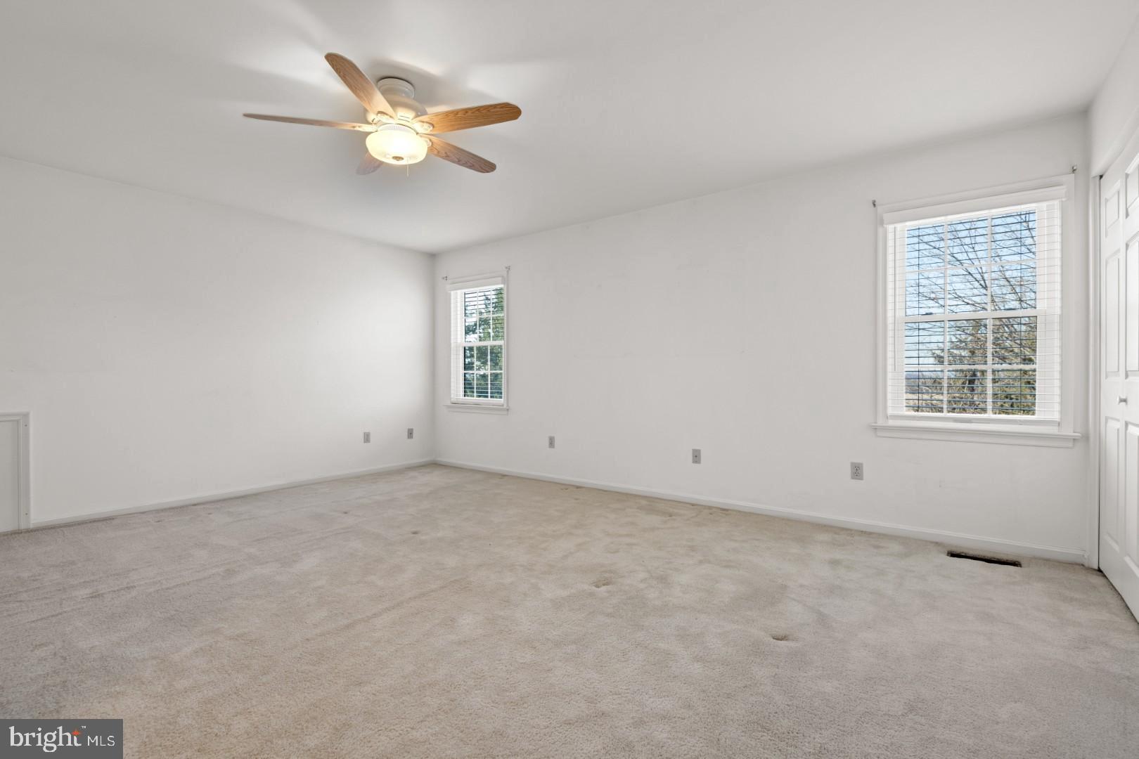 OAKMONT - Residential