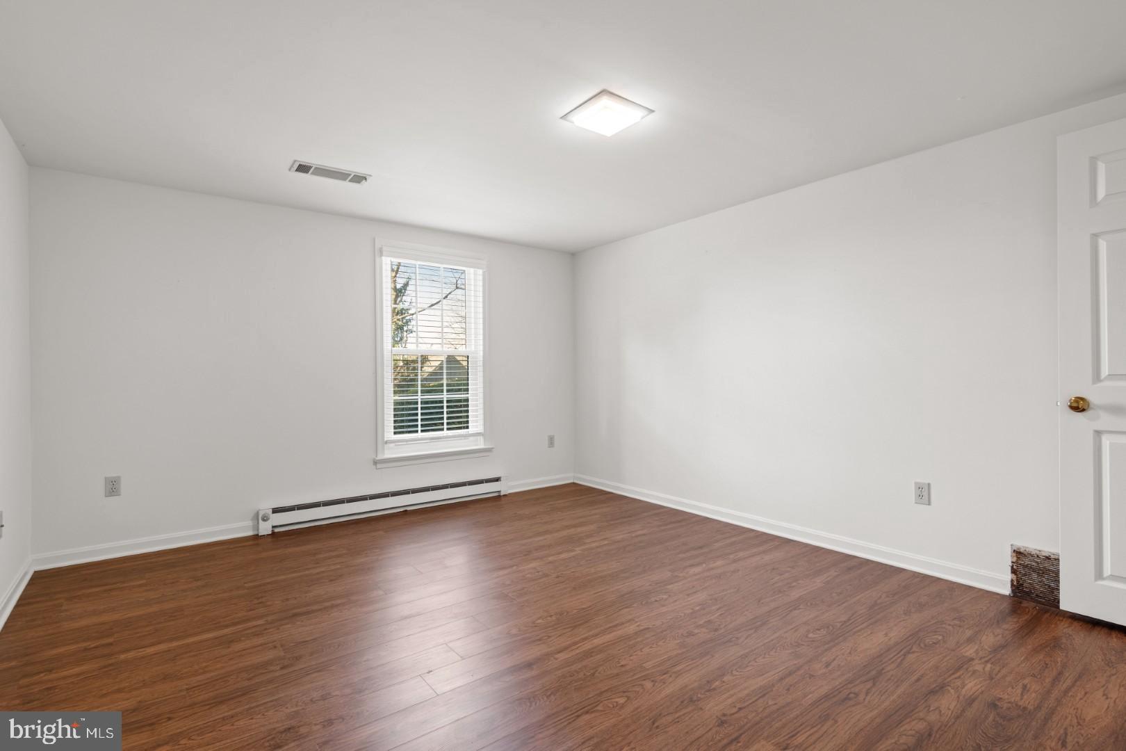 OAKMONT - Residential