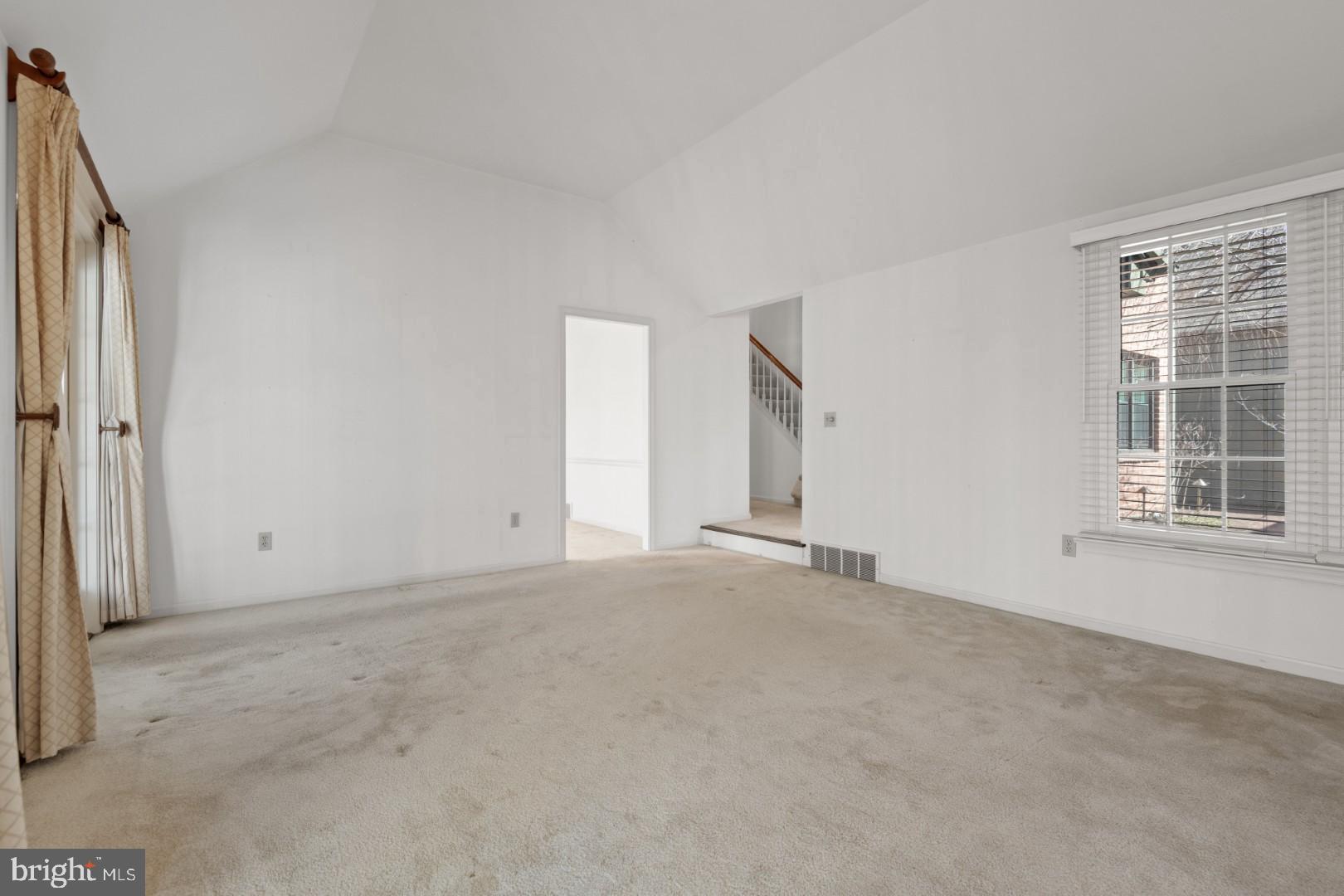 OAKMONT - Residential