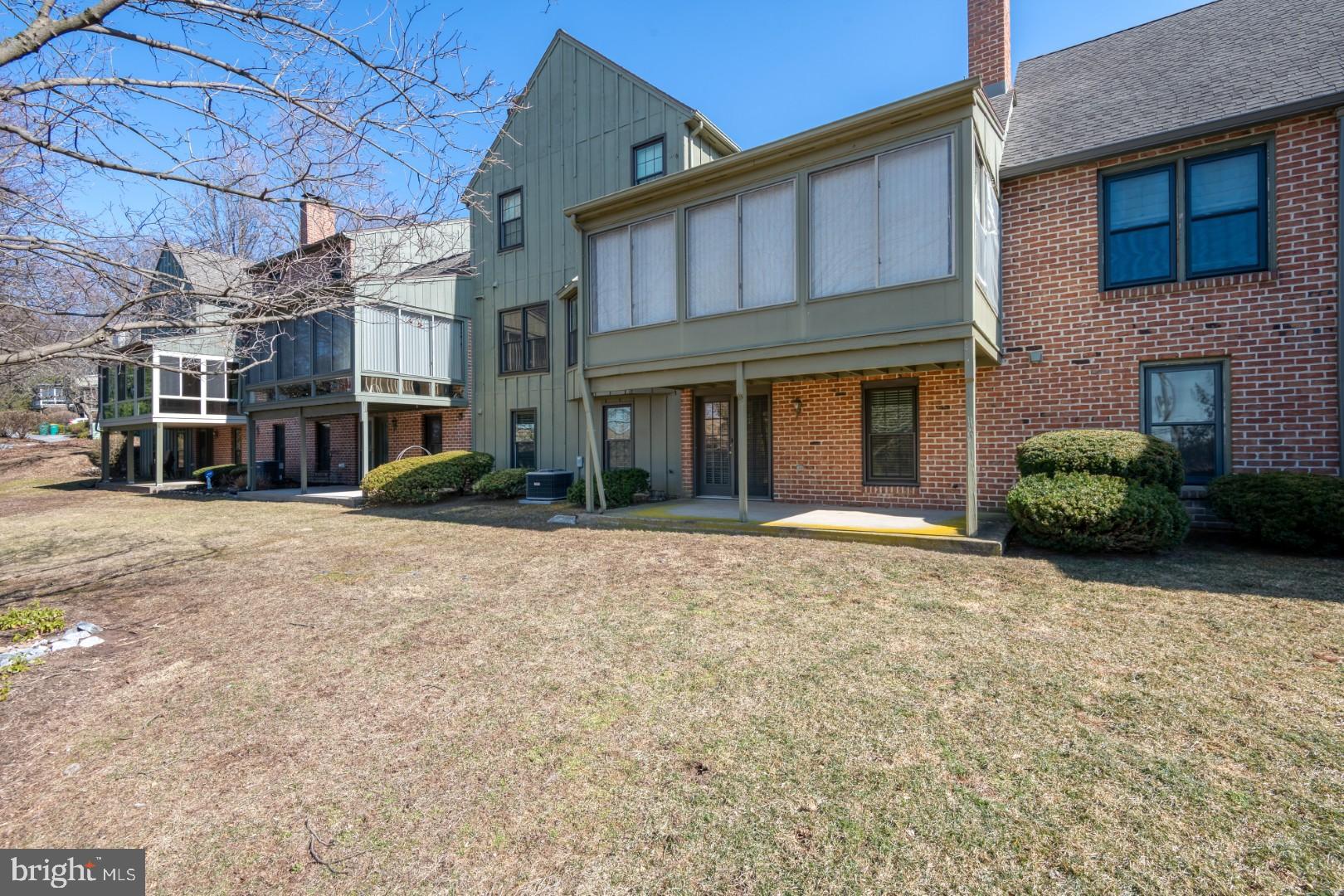 OAKMONT - Residential