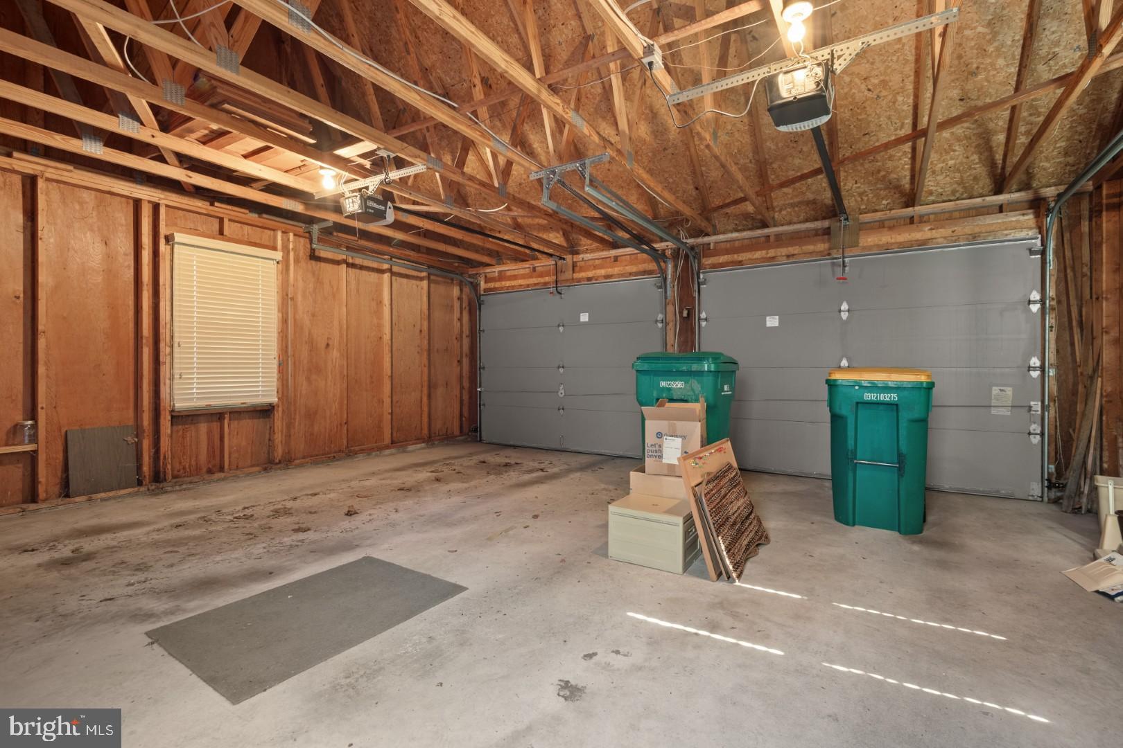 OAKMONT - Residential