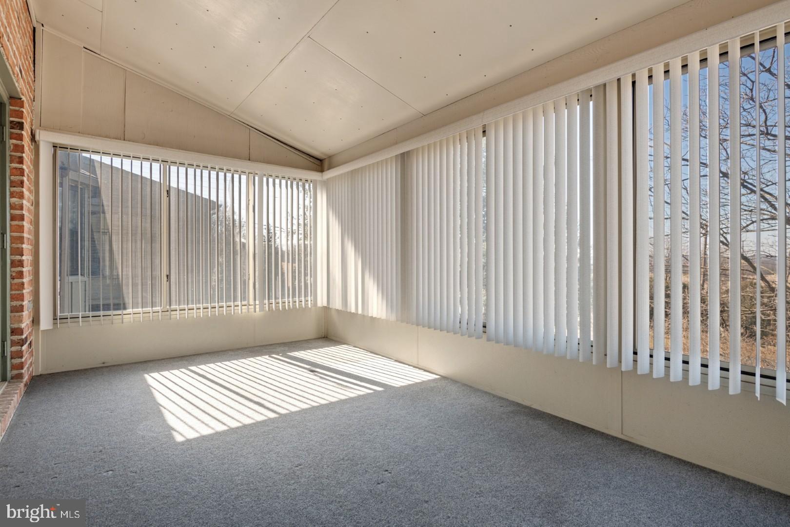 OAKMONT - Residential