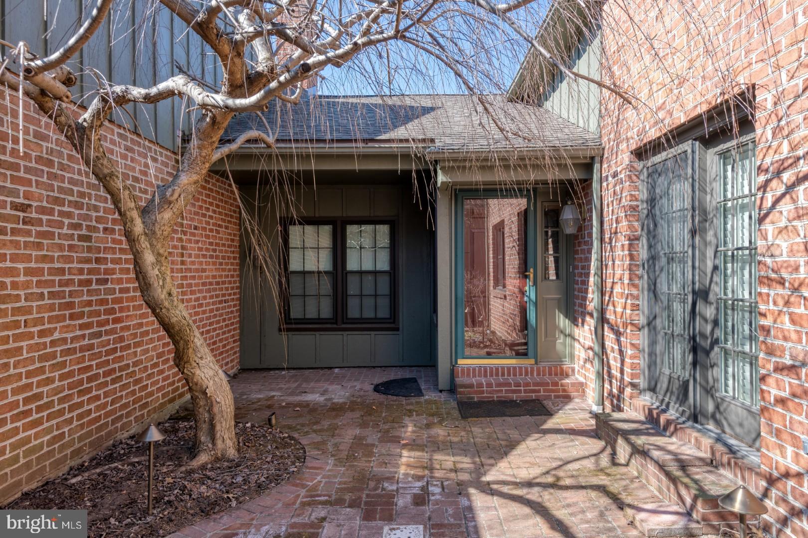 OAKMONT - Residential