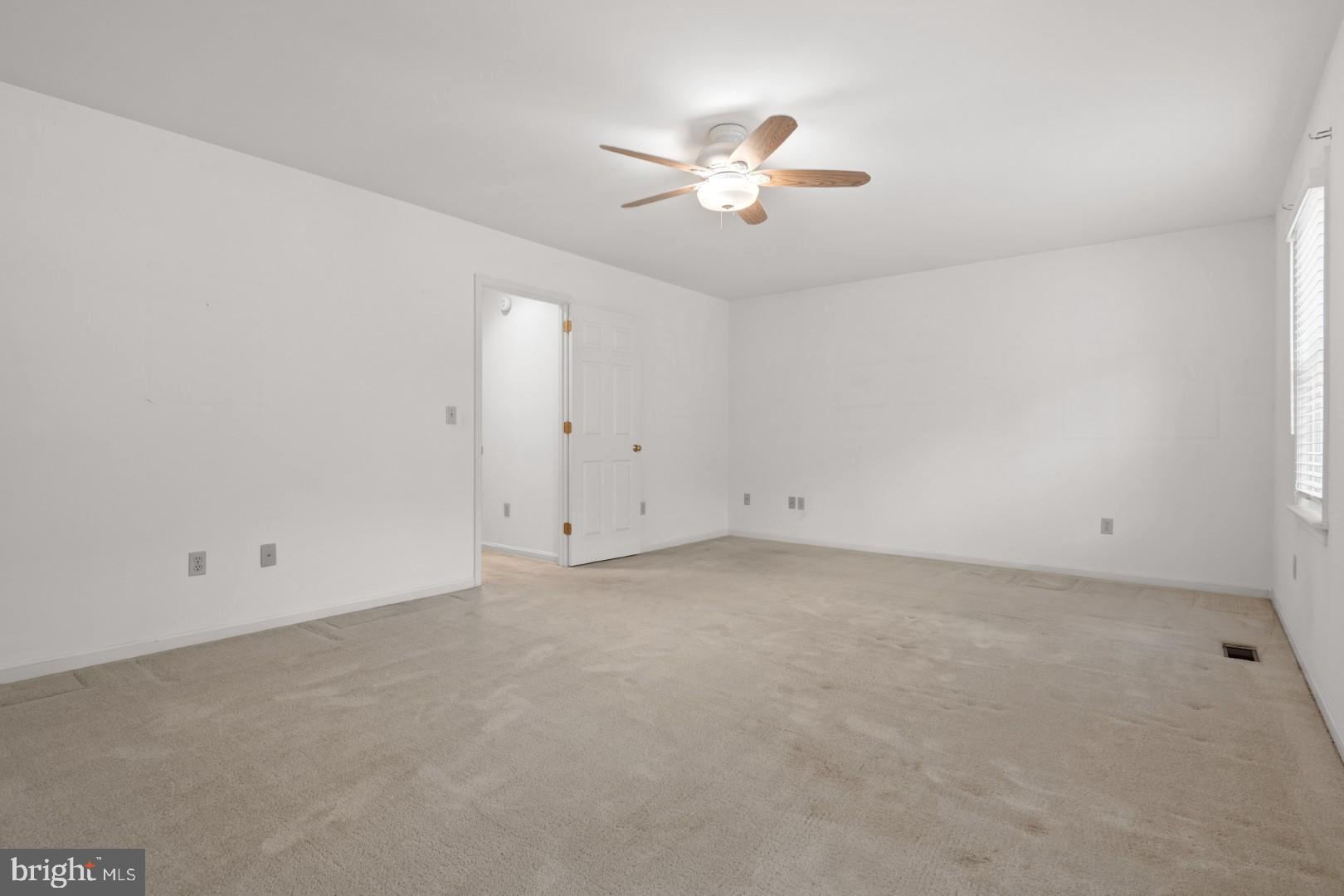 OAKMONT - Residential