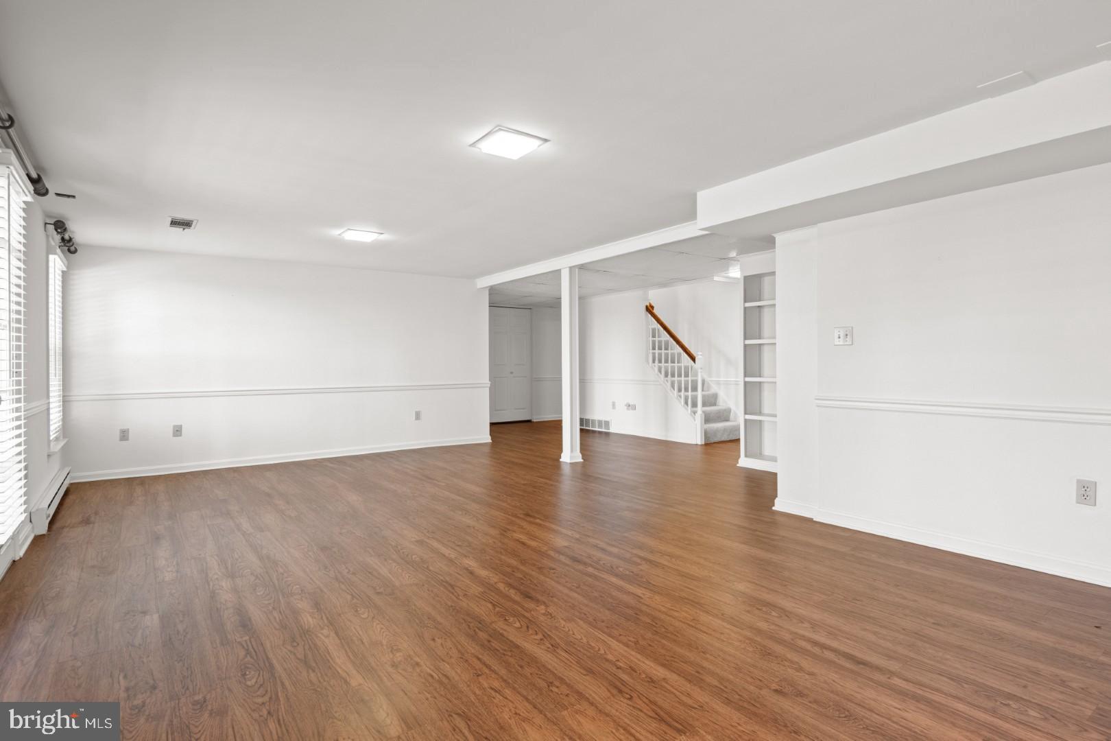 OAKMONT - Residential