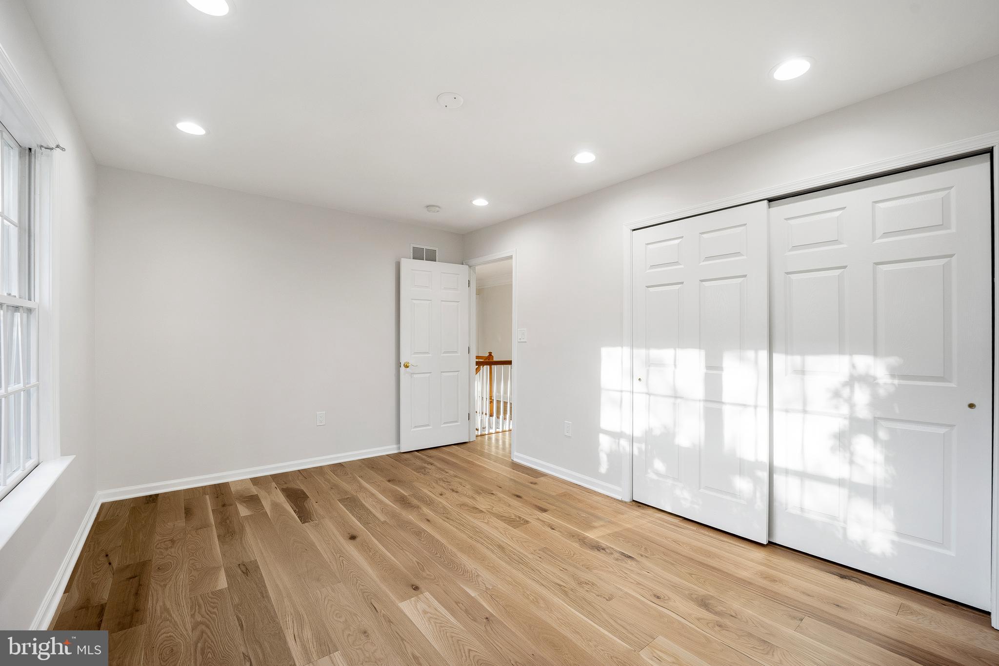 OAK TREE FARMS - Residential