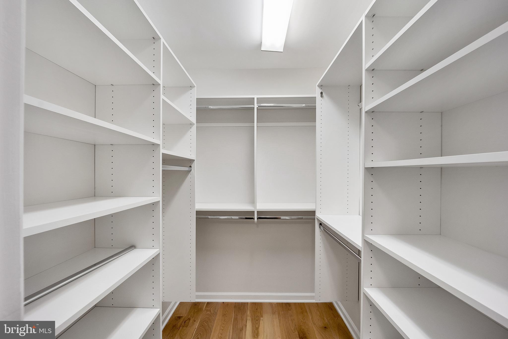 OAK TREE FARMS - Residential