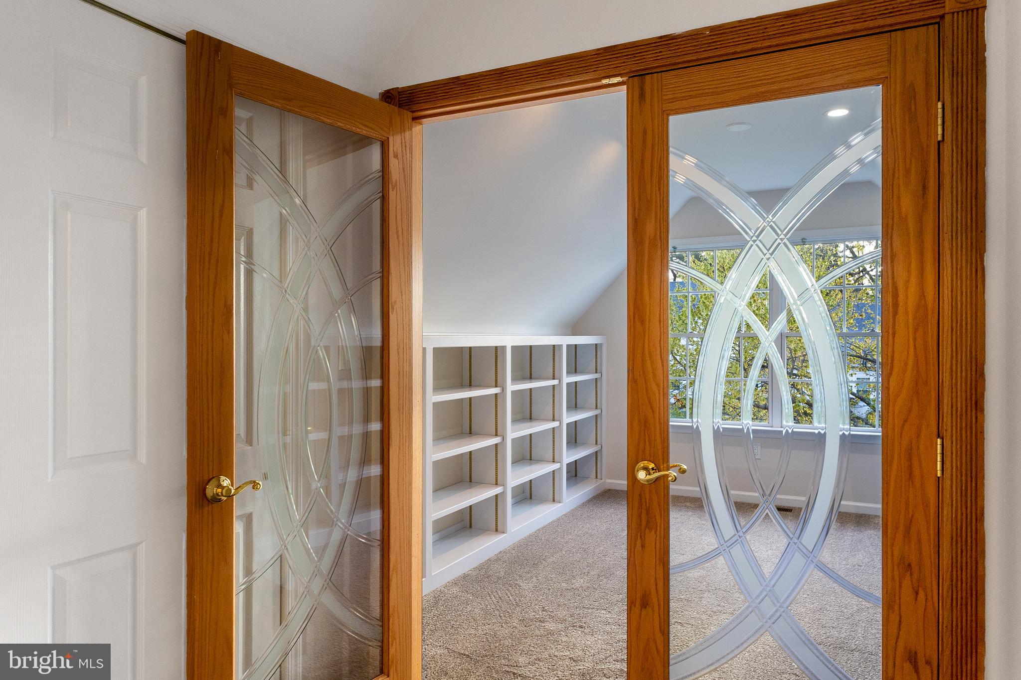 OAK TREE FARMS - Residential