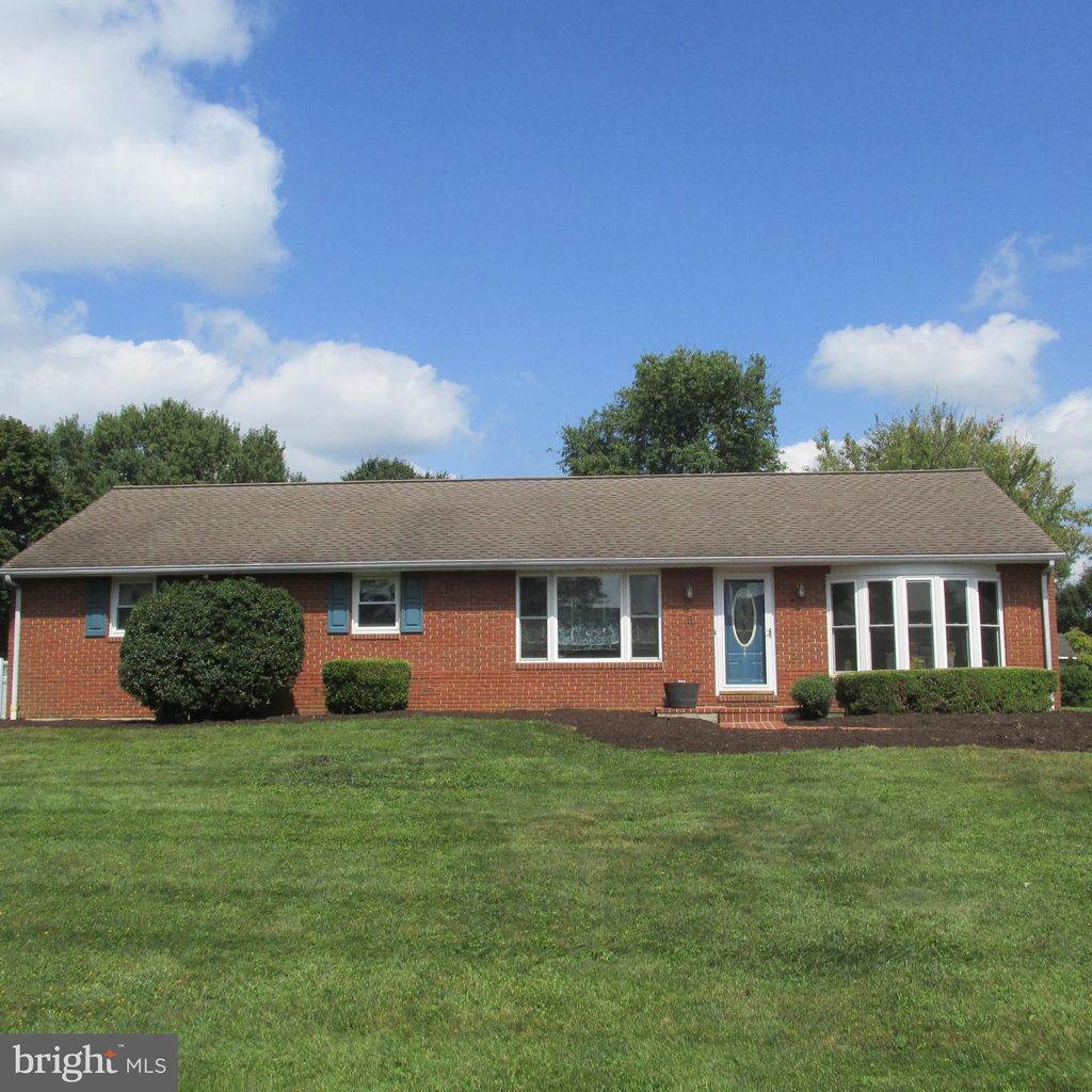 Photo of 9 SADDLER DR, CHRISTIANA, PA 17509 (MLS # PALA2039386)