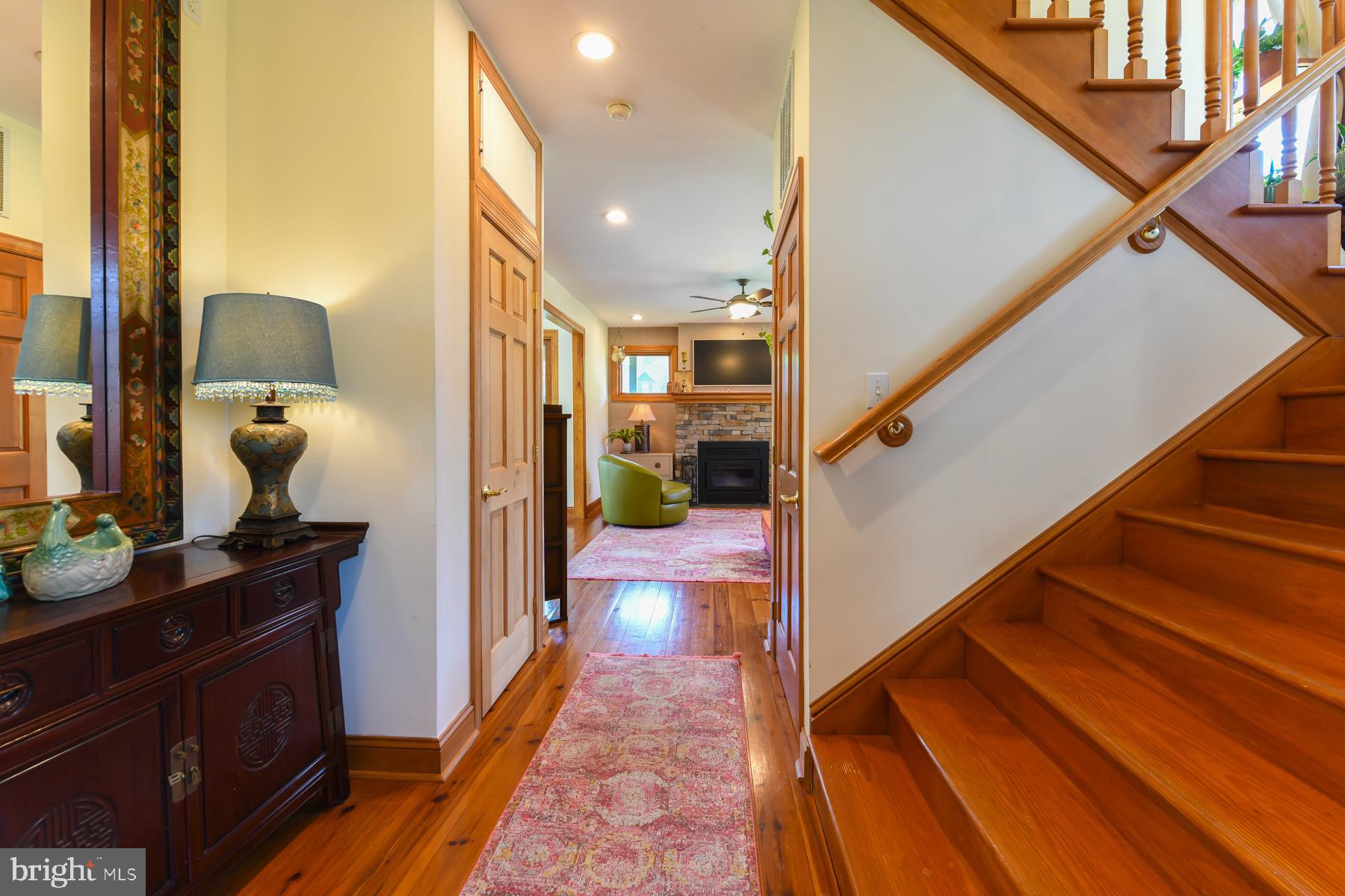 307 E BUTTONWOOD STREET