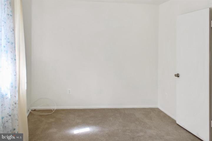 OAK MANOR TWN HSE CONDO - Residential