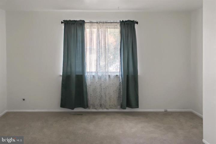 OAK MANOR TWN HSE CONDO - Residential