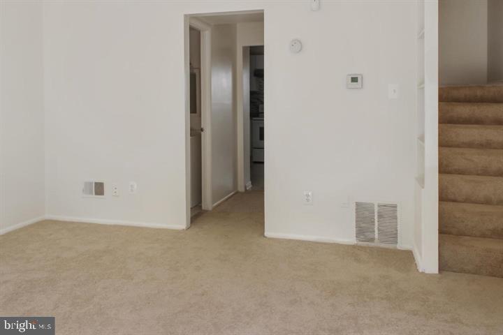 OAK MANOR TWN HSE CONDO - Residential