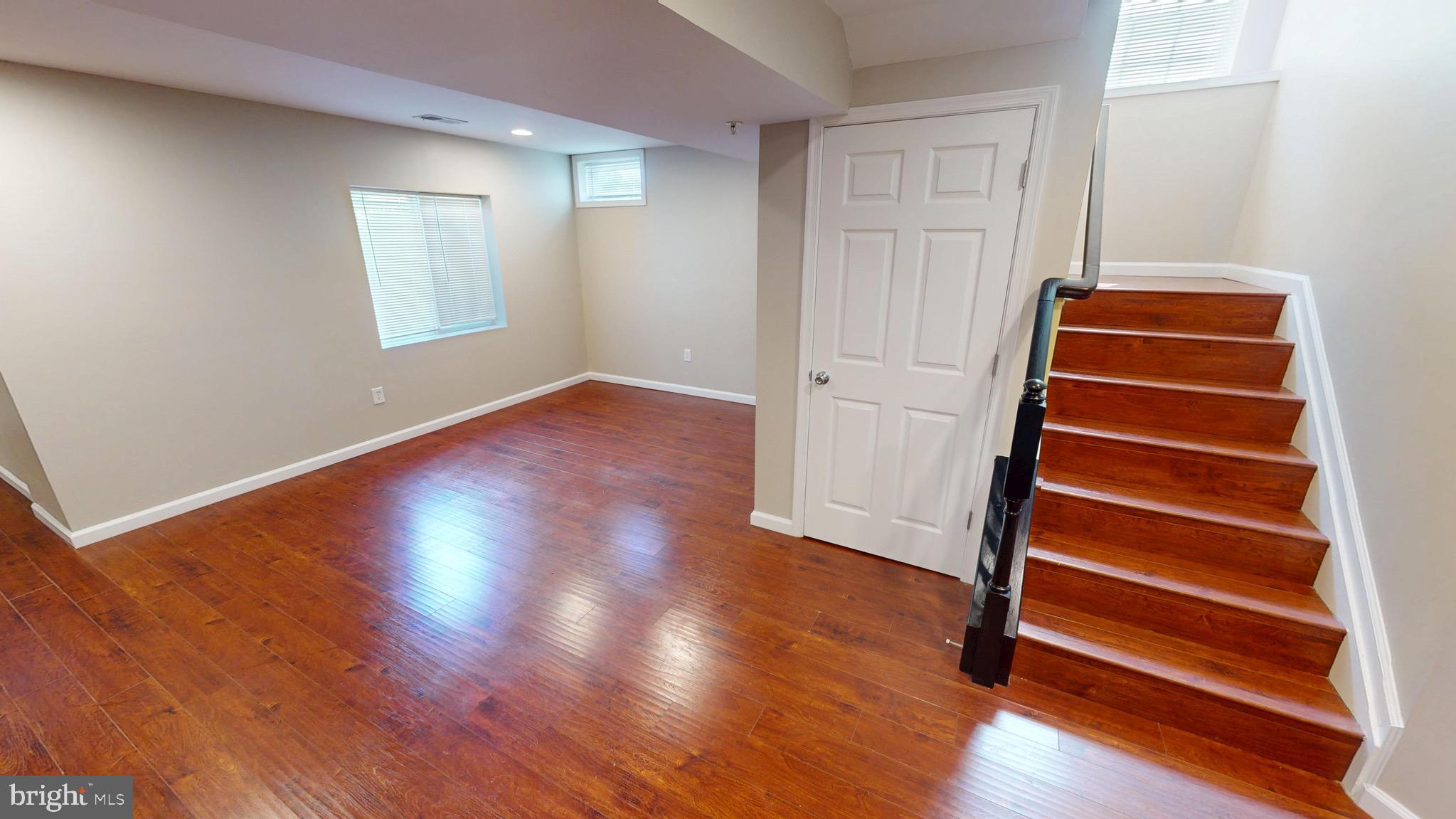 HAMPTON SUB-PLAT 1> - Residential