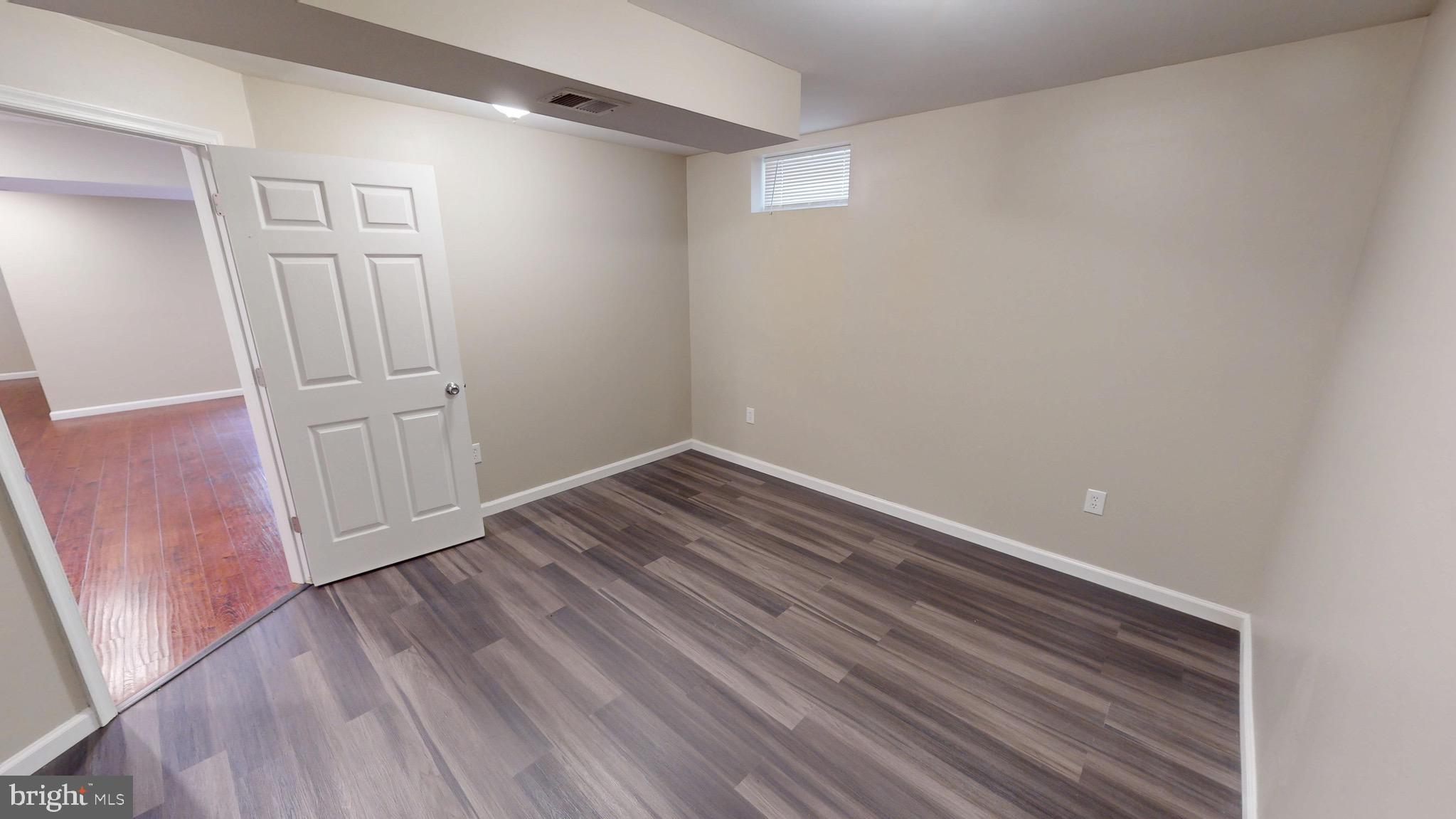 HAMPTON SUB-PLAT 1> - Residential