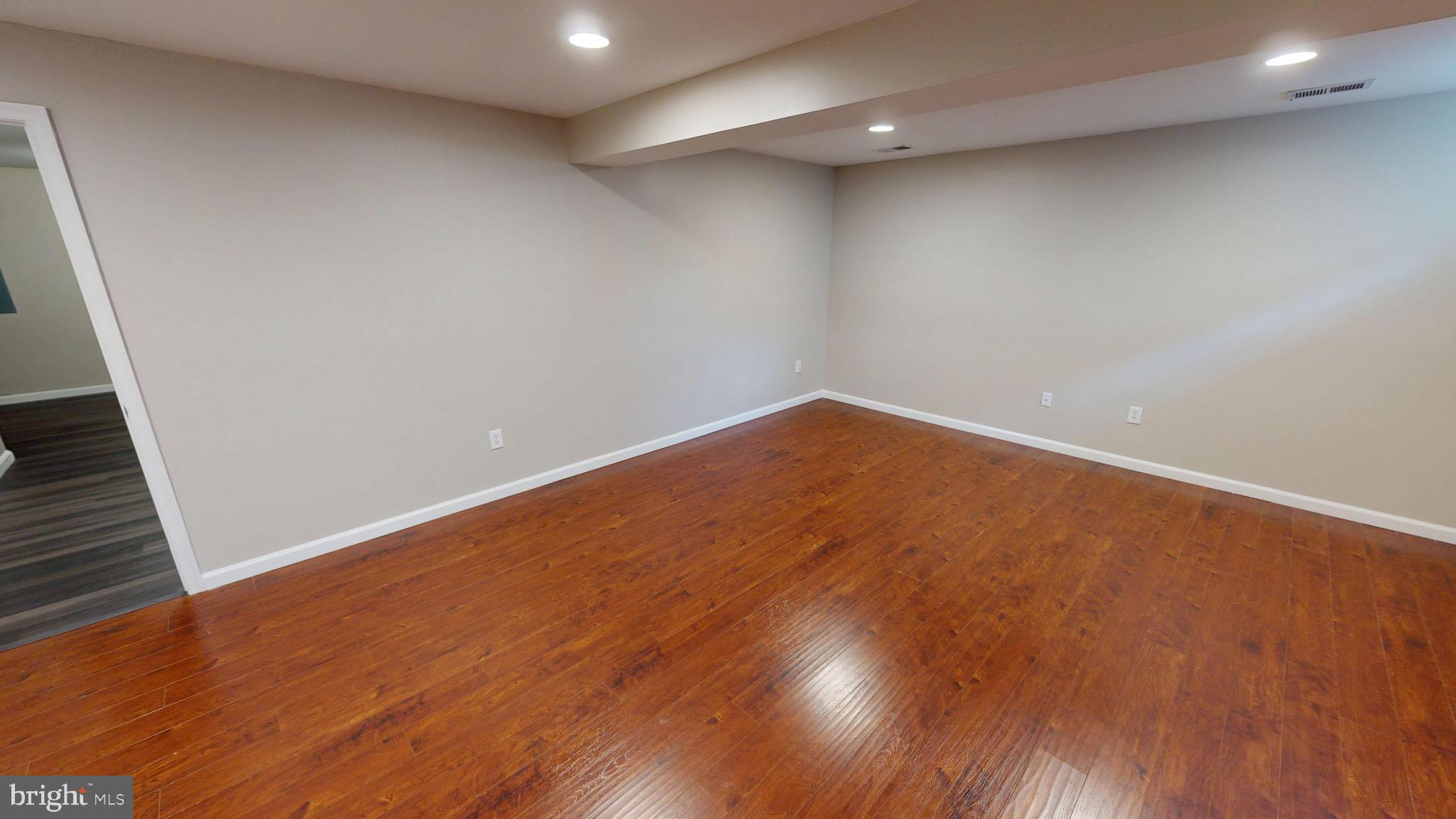 HAMPTON SUB-PLAT 1> - Residential