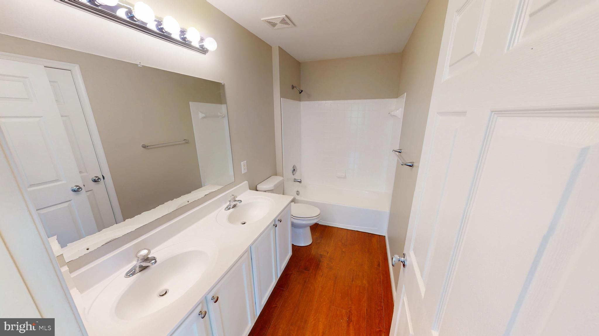 HAMPTON SUB-PLAT 1> - Residential