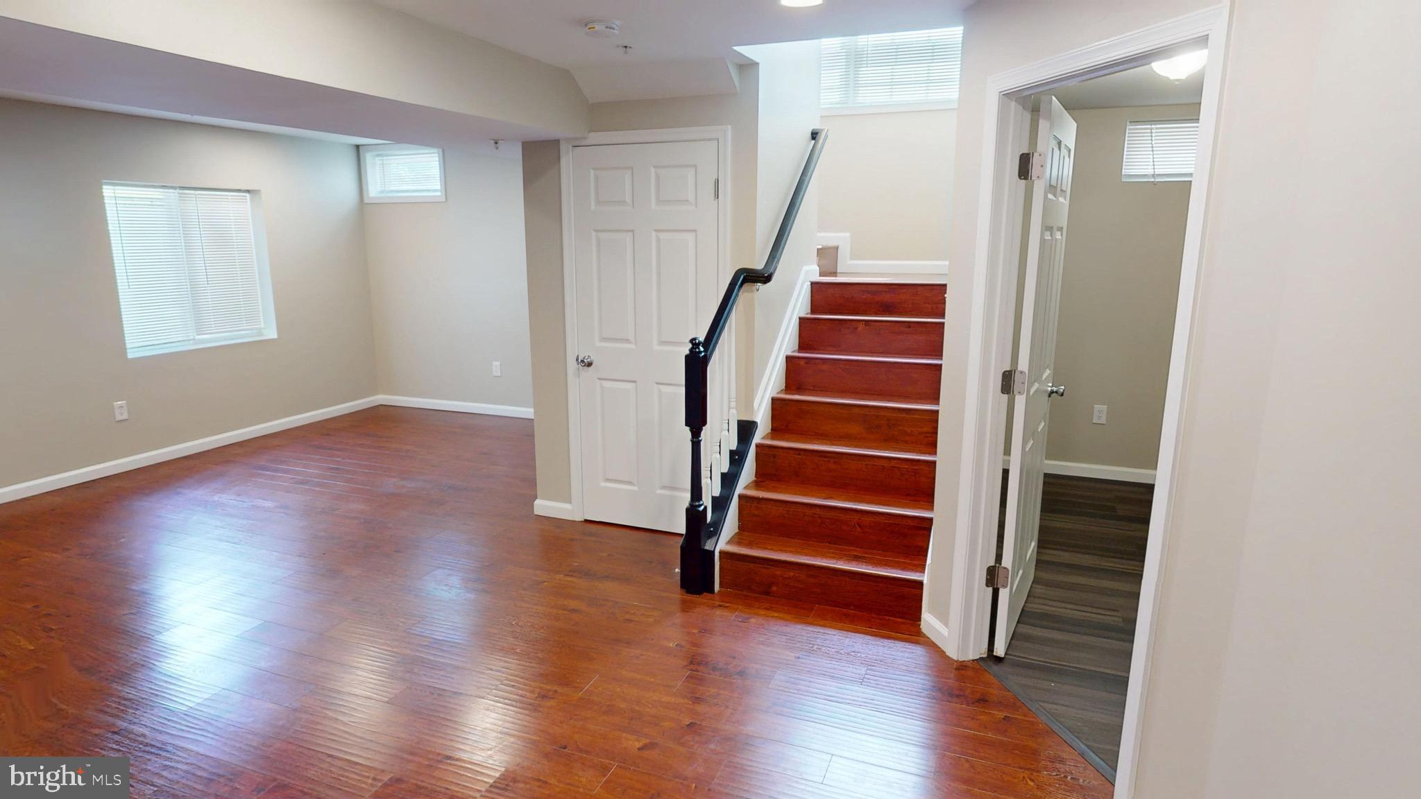 HAMPTON SUB-PLAT 1> - Residential