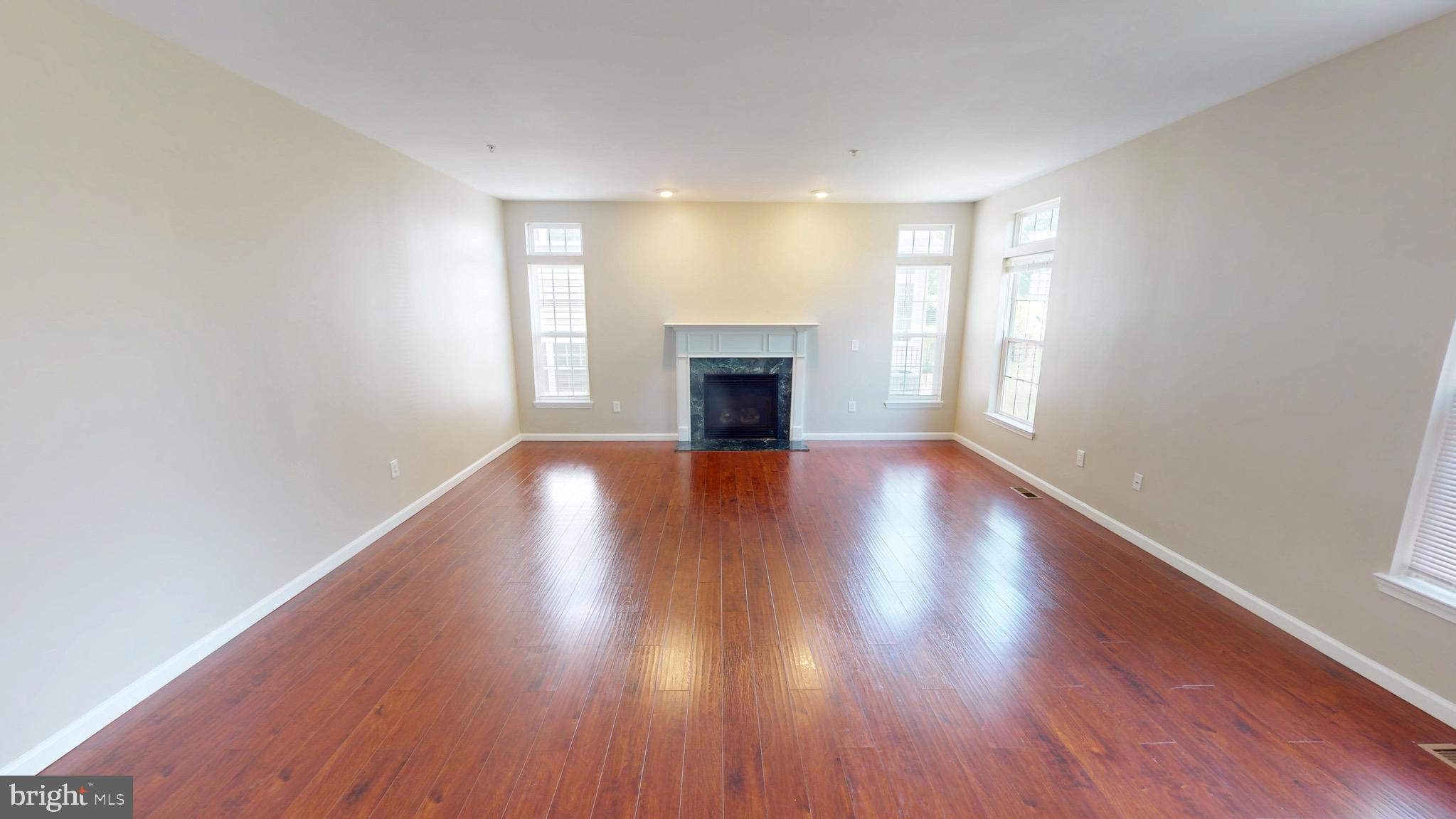 HAMPTON SUB-PLAT 1> - Residential