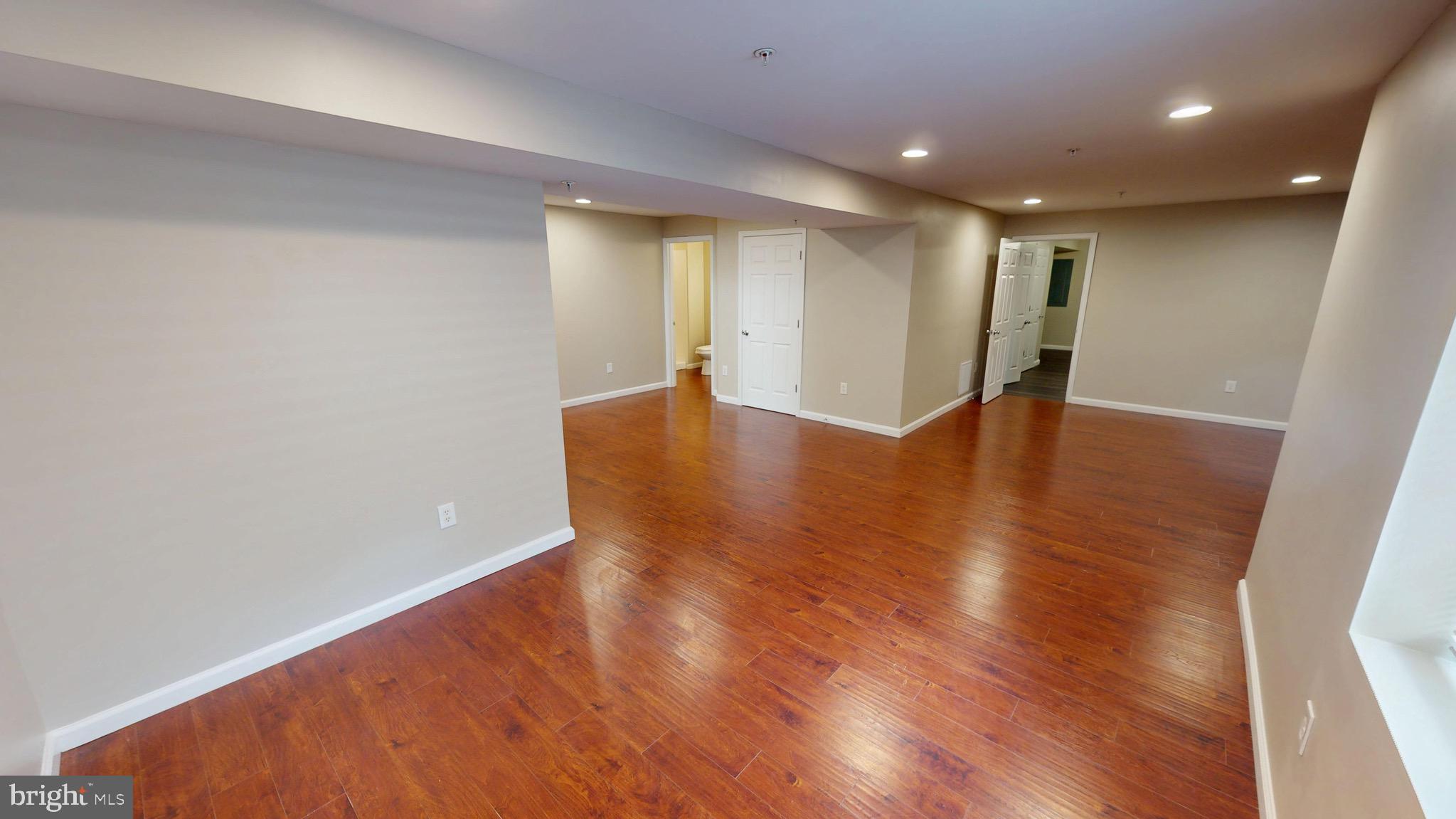 HAMPTON SUB-PLAT 1> - Residential