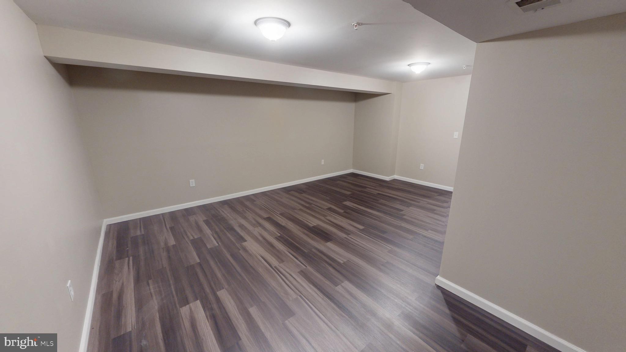 HAMPTON SUB-PLAT 1> - Residential