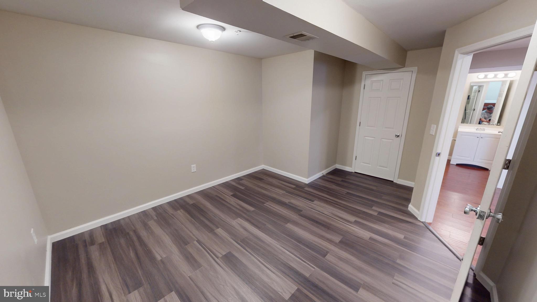 HAMPTON SUB-PLAT 1> - Residential