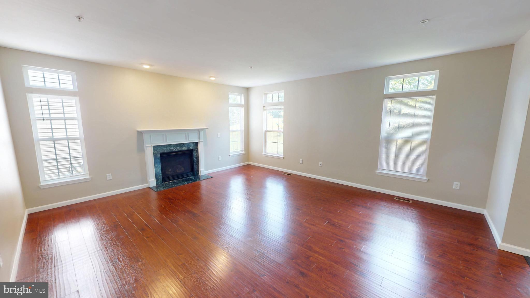 HAMPTON SUB-PLAT 1> - Residential